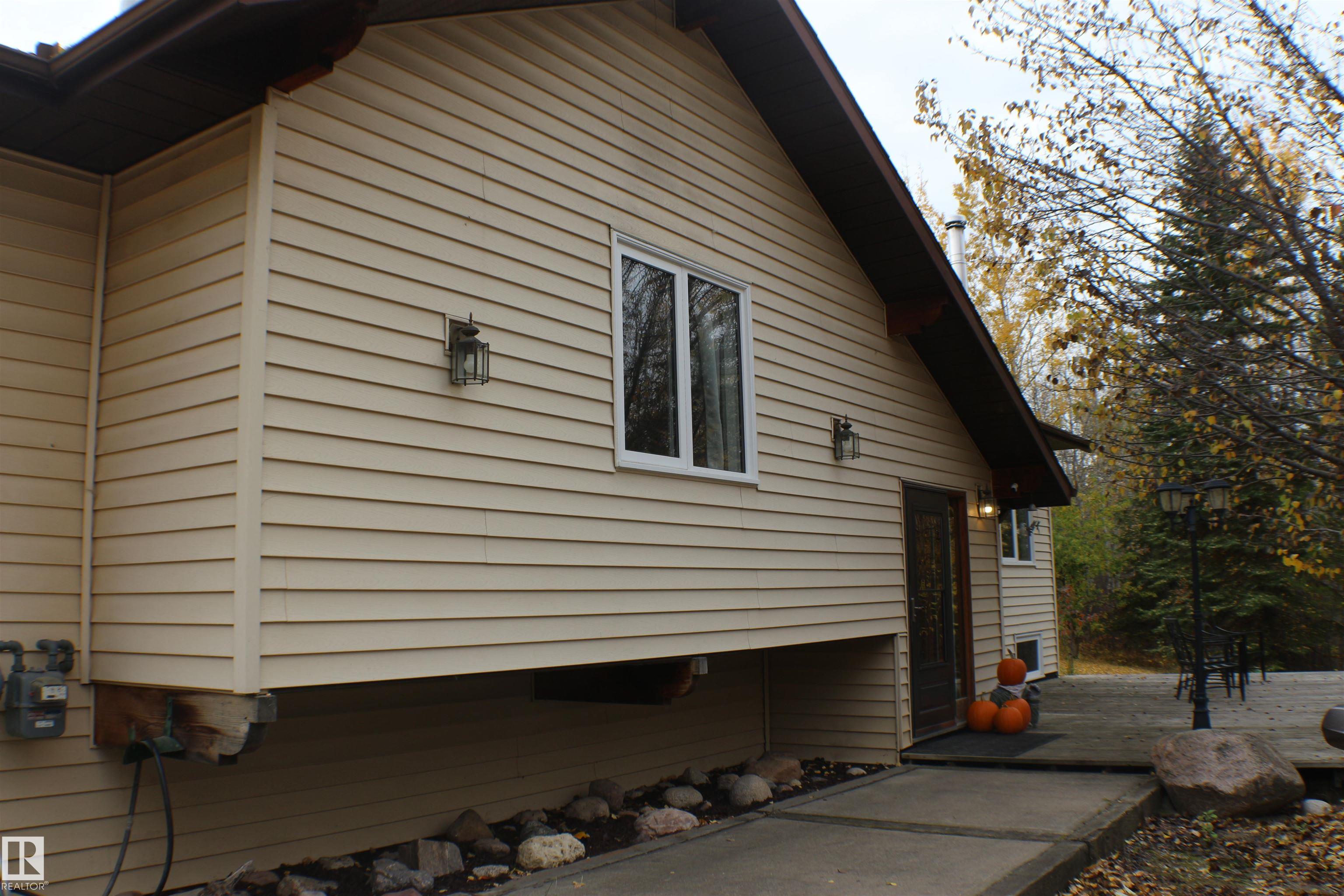 Photo 2 at 170 - 51049 Rge Road 214, Bristol Estates, Rural Strathcona County