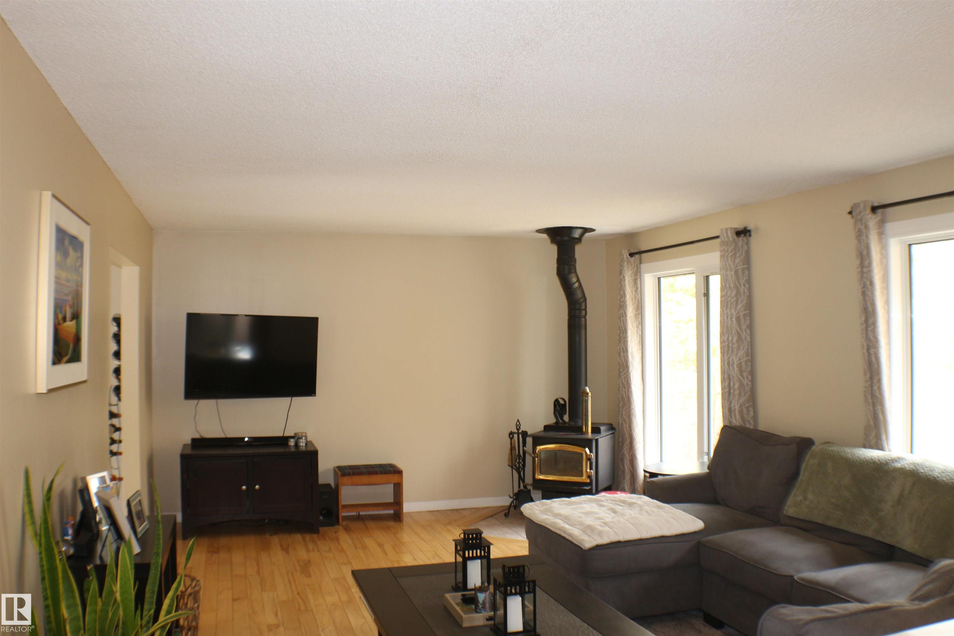 Photo 6 at 170 - 51049 Rge Road 214, Bristol Estates, Rural Strathcona County