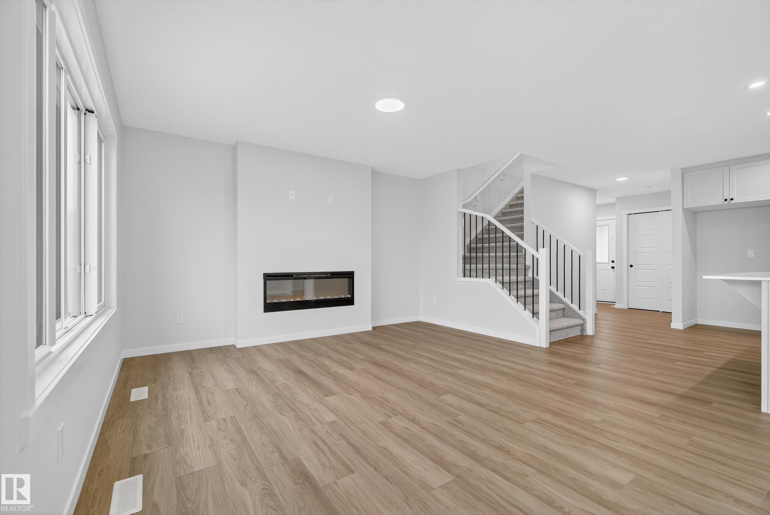 Photo 9 at 89 Rosewood Way, Riverside, St. Albert