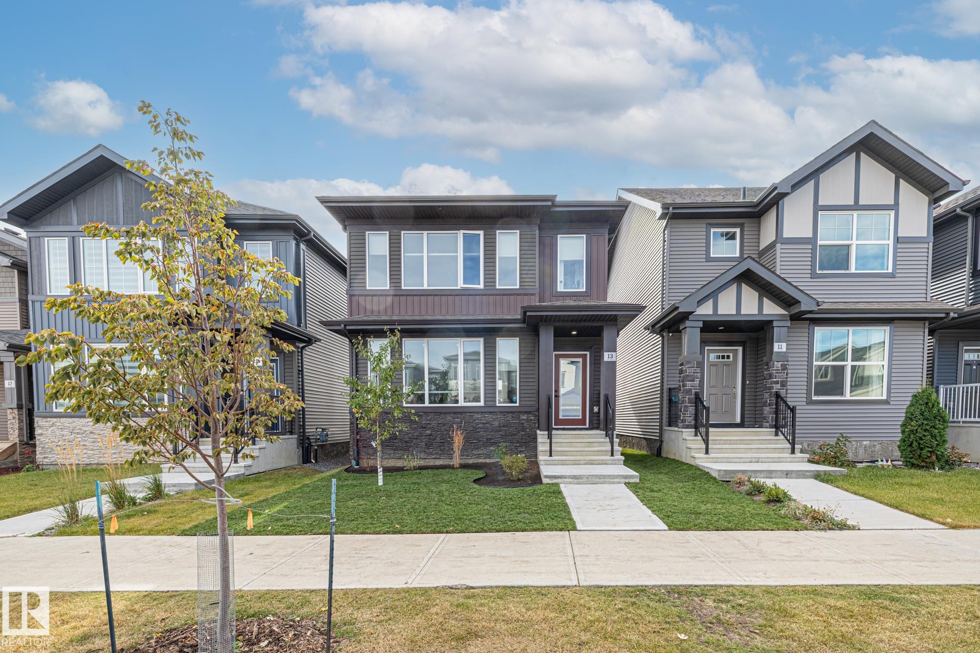Photo 2 at 13 Edgefield Way, Erin Ridge North, St. Albert