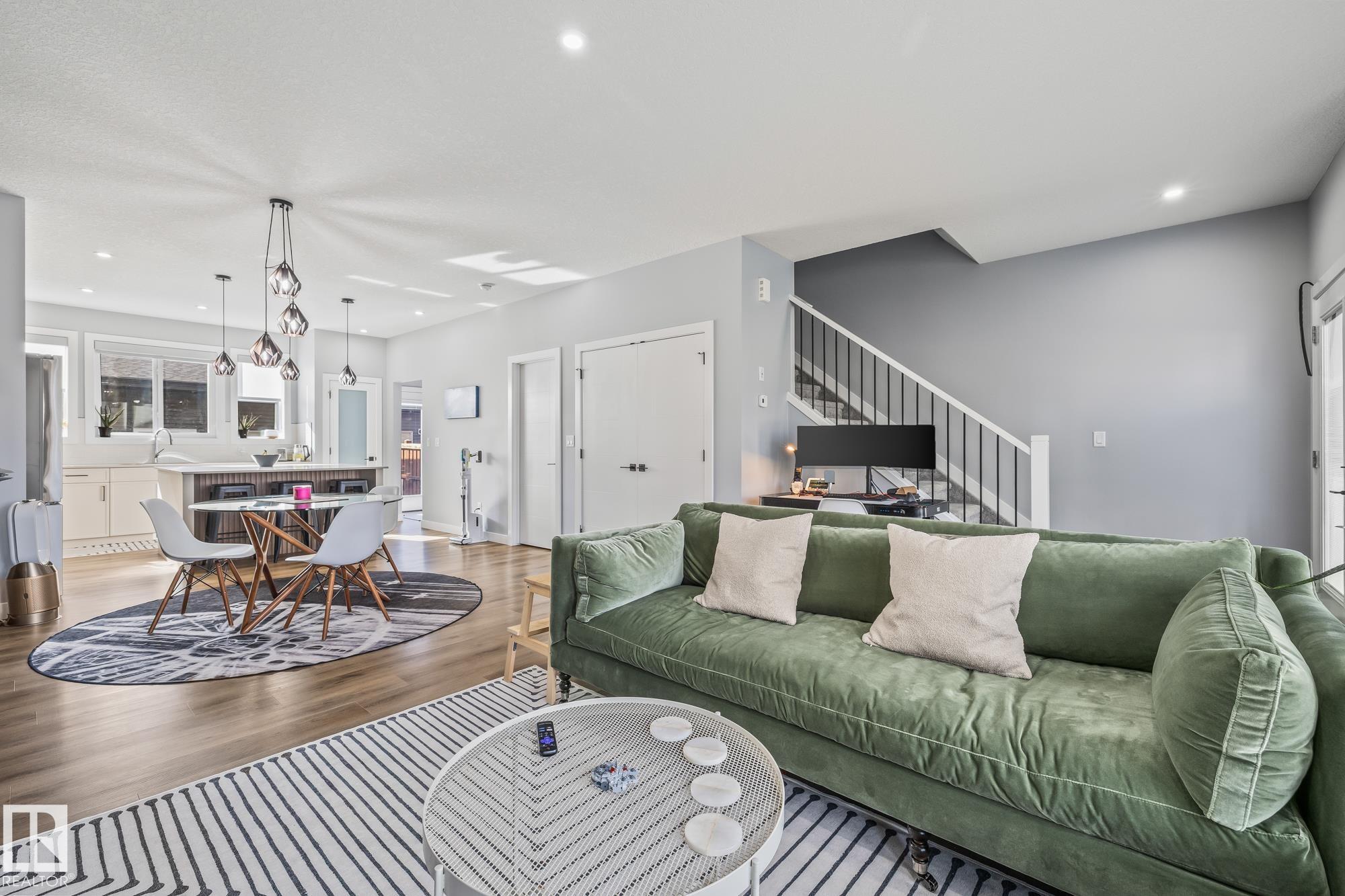 Photo 11 at 13 Edgefield Way, Erin Ridge North, St. Albert