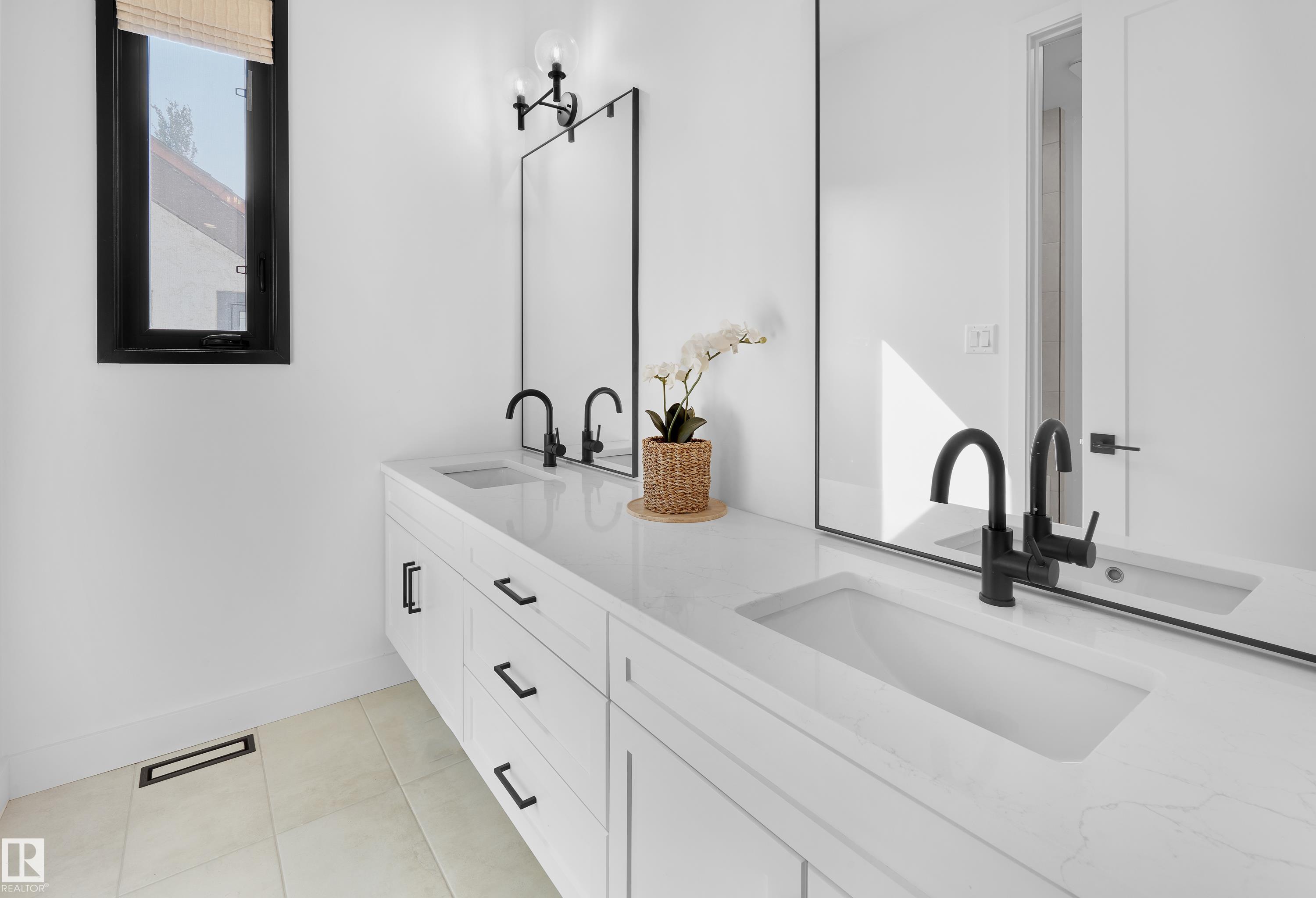 Photo 30 at 14018 104 Avenue NW, Glenora, Edmonton