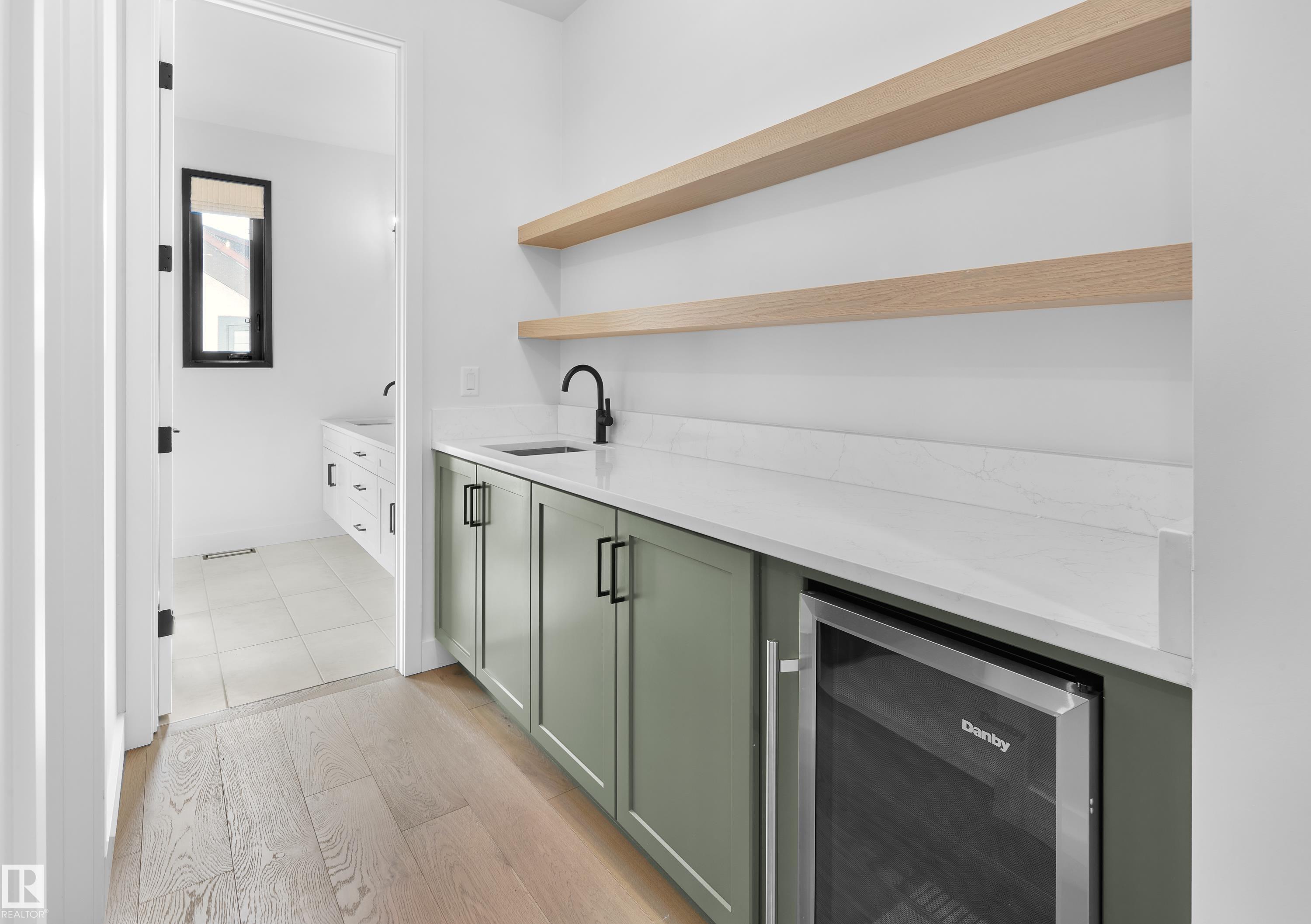 Photo 32 at 14018 104 Avenue NW, Glenora, Edmonton