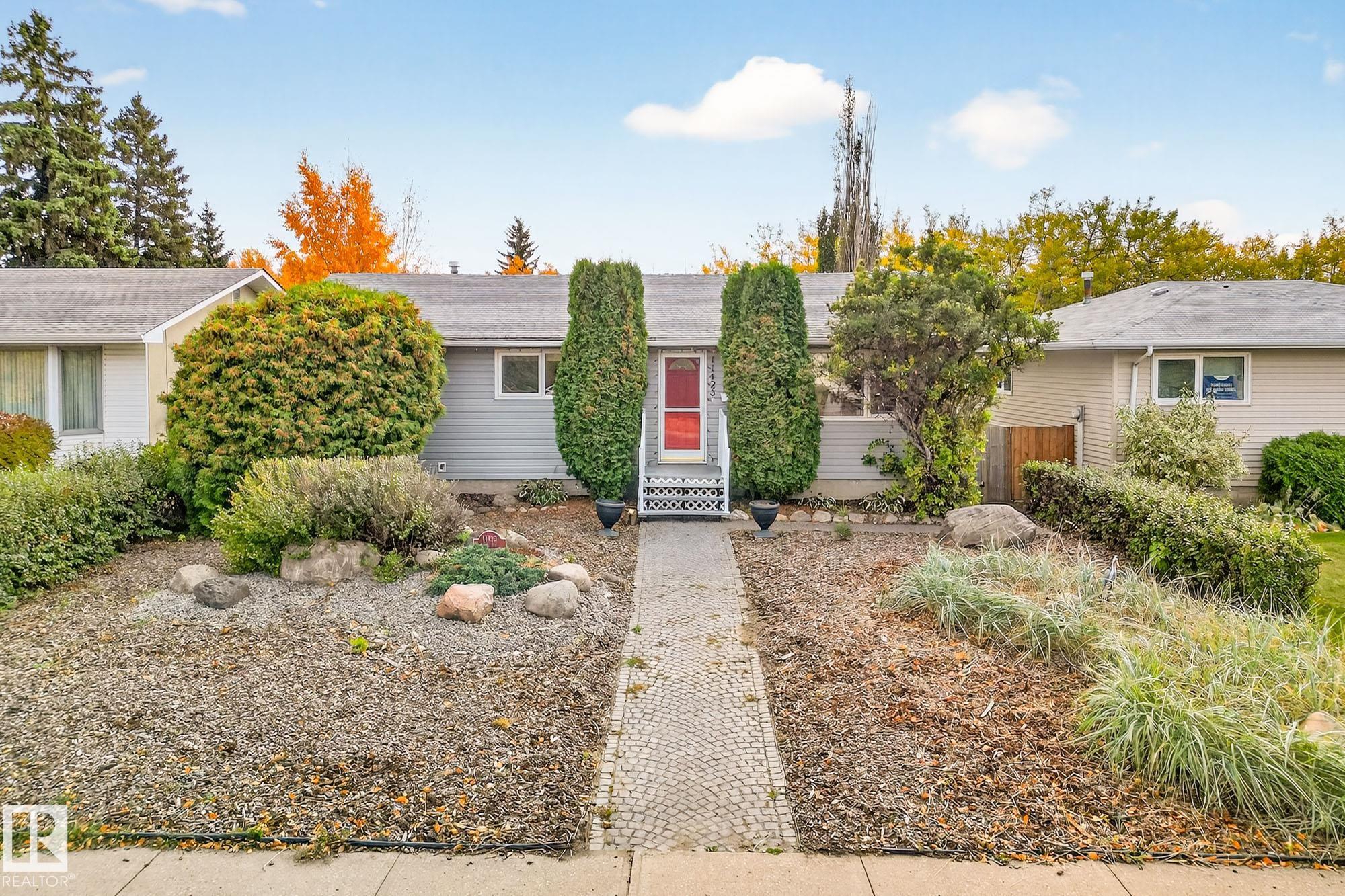 11423 35a Avenue NW, Greenfield, Edmonton 