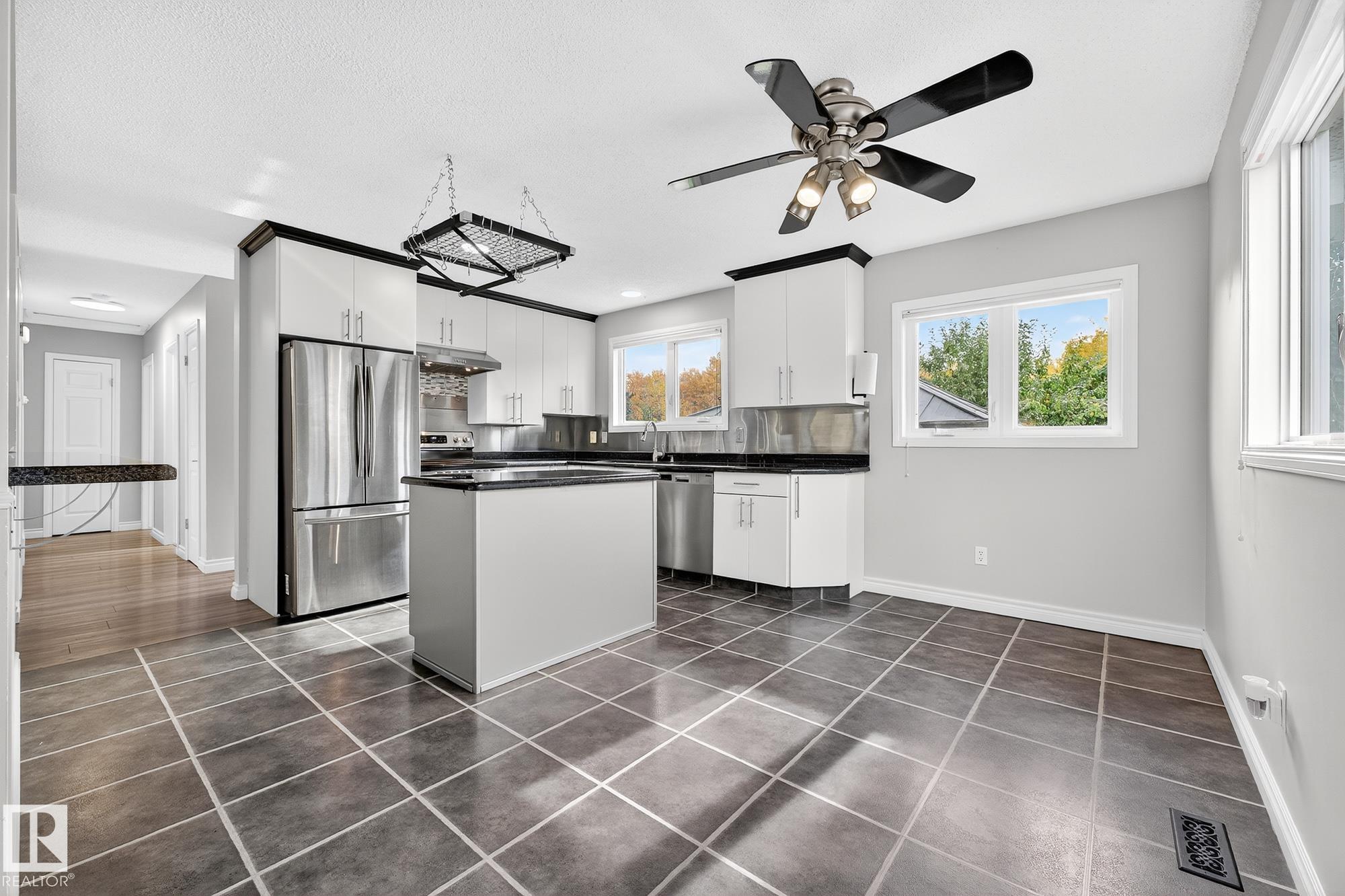 Photo 2 at 11423 35a Avenue NW, Greenfield, Edmonton