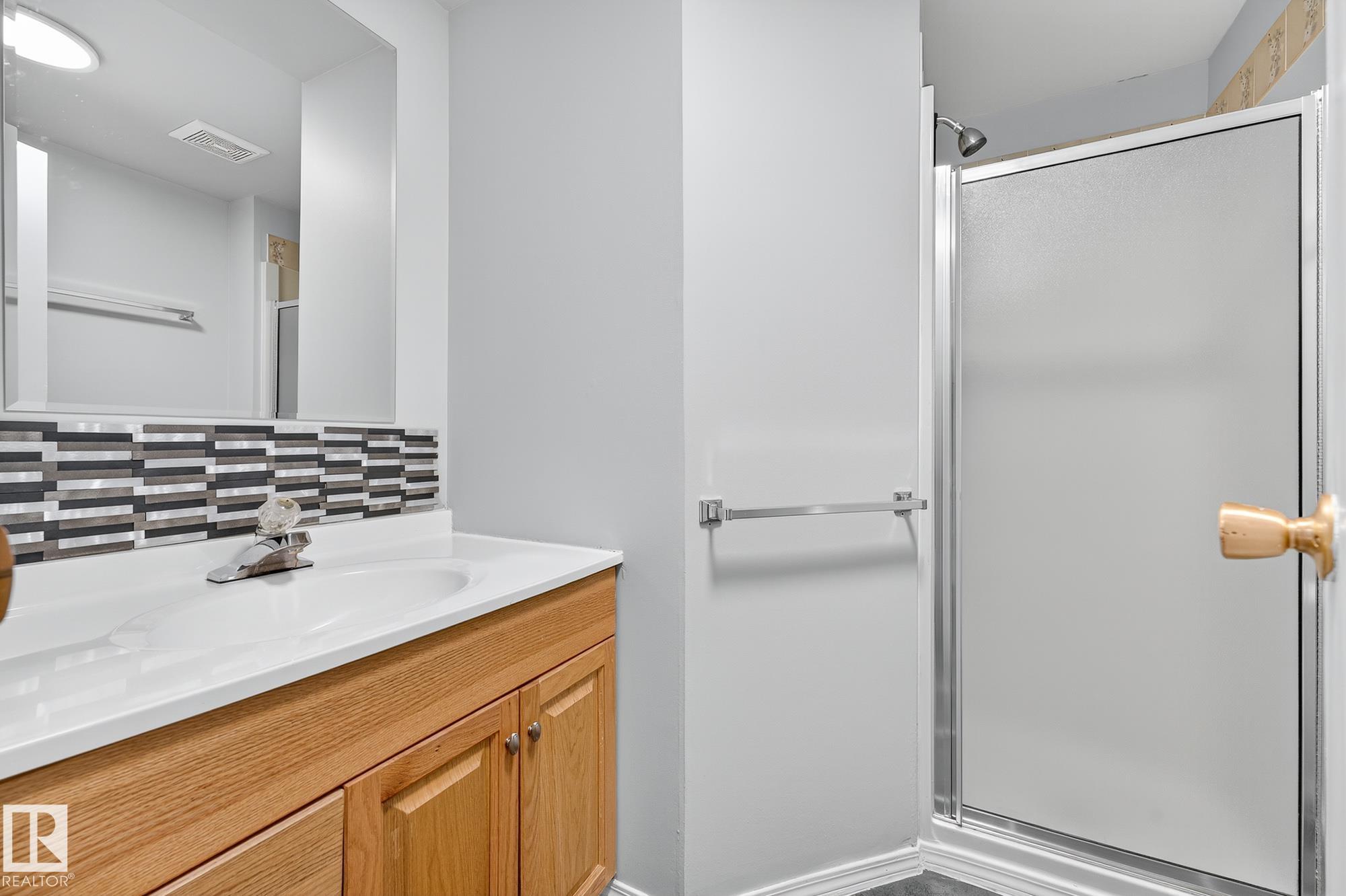 Photo 19 at 11423 35a Avenue NW, Greenfield, Edmonton