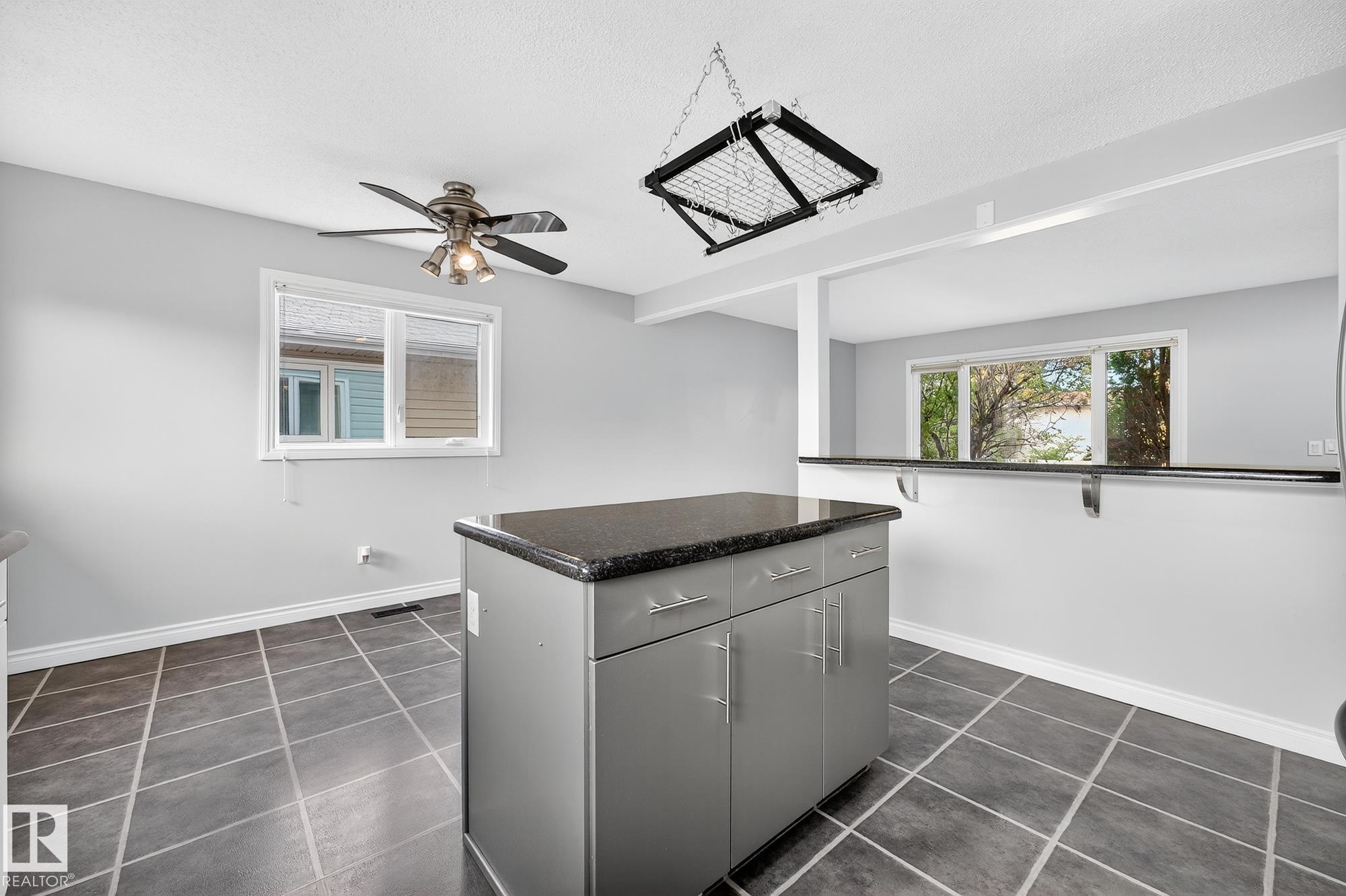 Photo 3 at 11423 35a Avenue NW, Greenfield, Edmonton