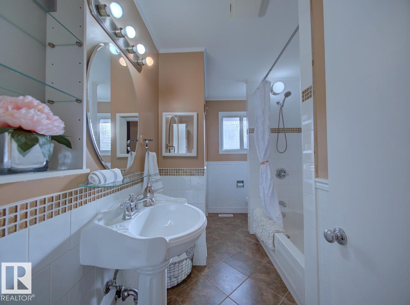 Photo 16 at 9621 89a Street, Pineview Fort Sask., Fort Saskatchewan