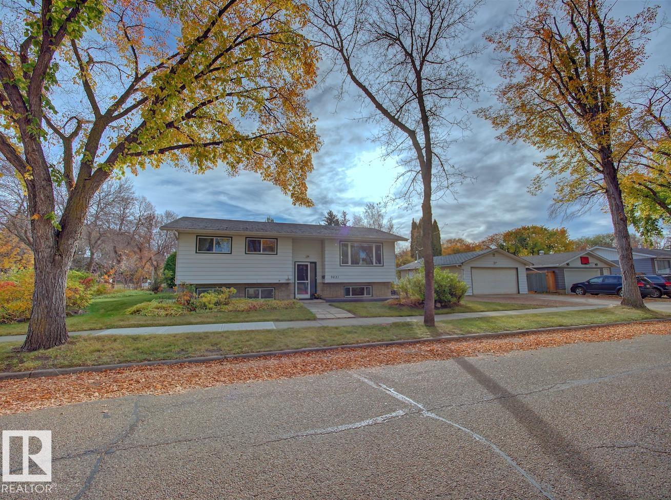 Photo 3 at 9621 89a Street, Pineview Fort Sask., Fort Saskatchewan