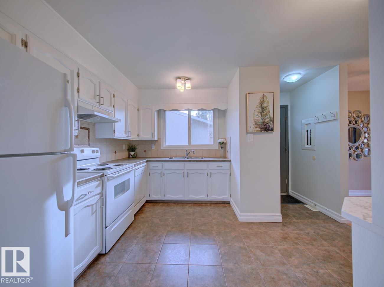 Photo 10 at 9621 89a Street, Pineview Fort Sask., Fort Saskatchewan