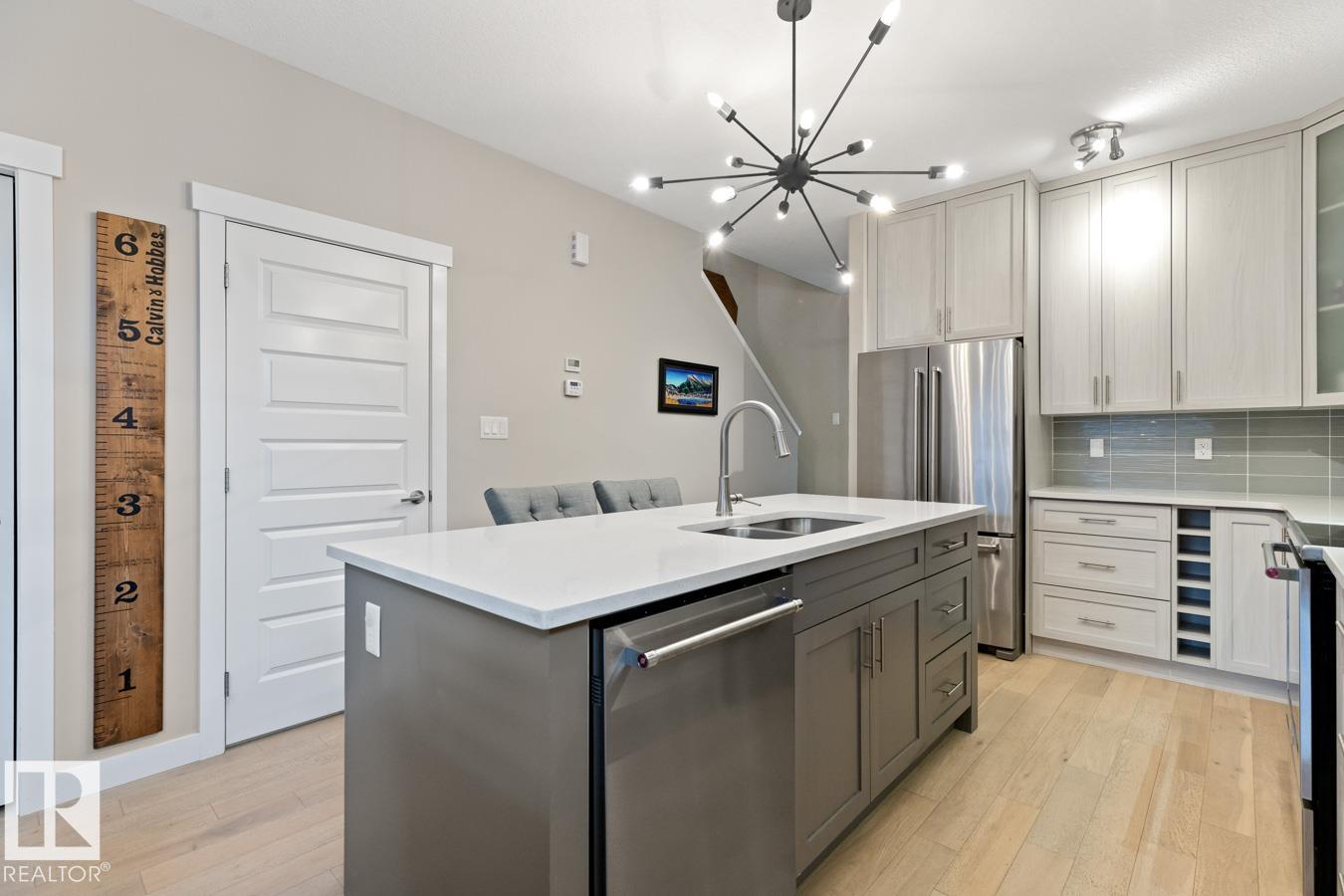 Photo 8 at 9535 155 Street NW, West Jasper Place, Edmonton