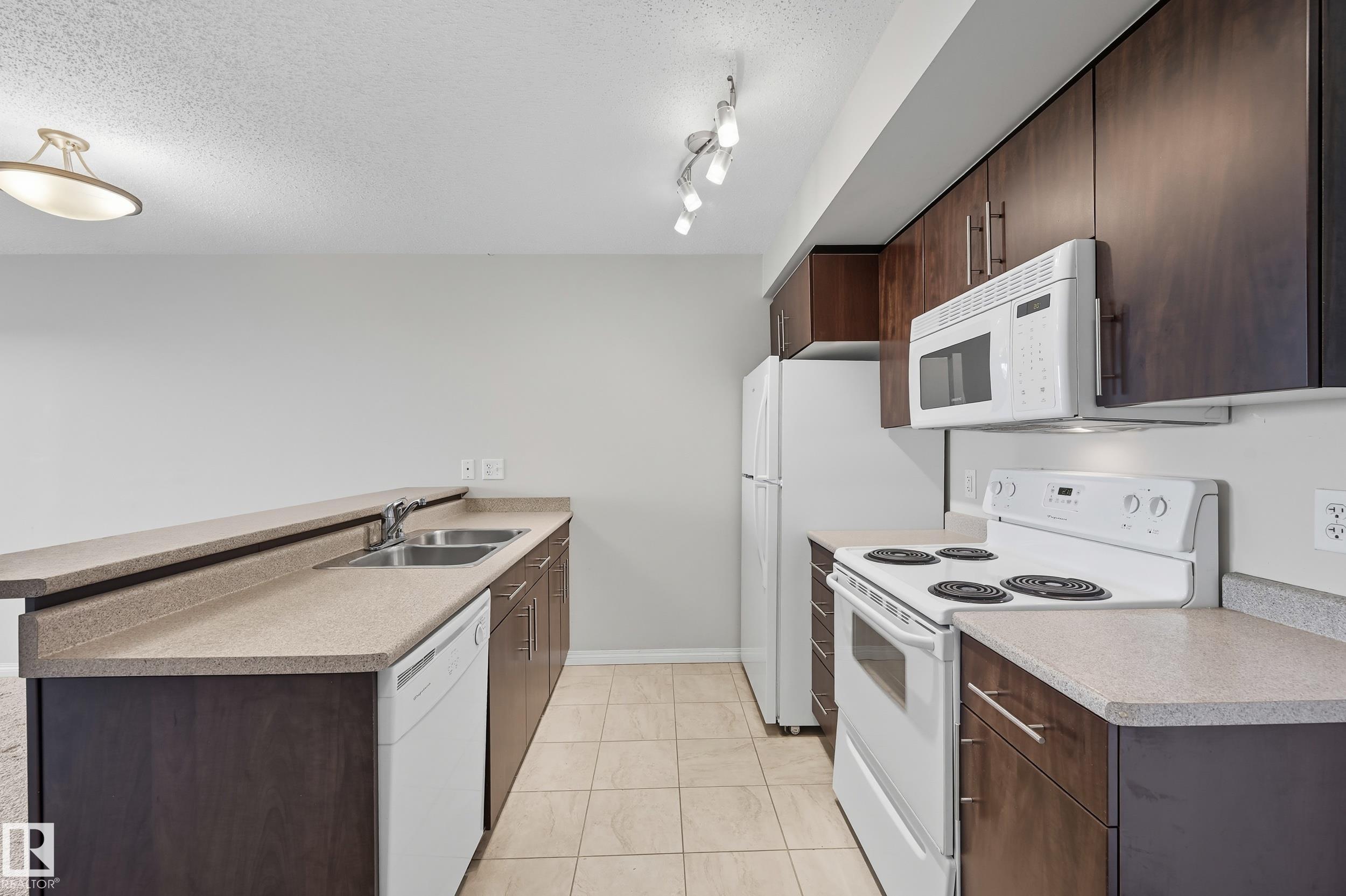 Photo 7 at 313 - 6925 199 Street NW, Glastonbury, Edmonton