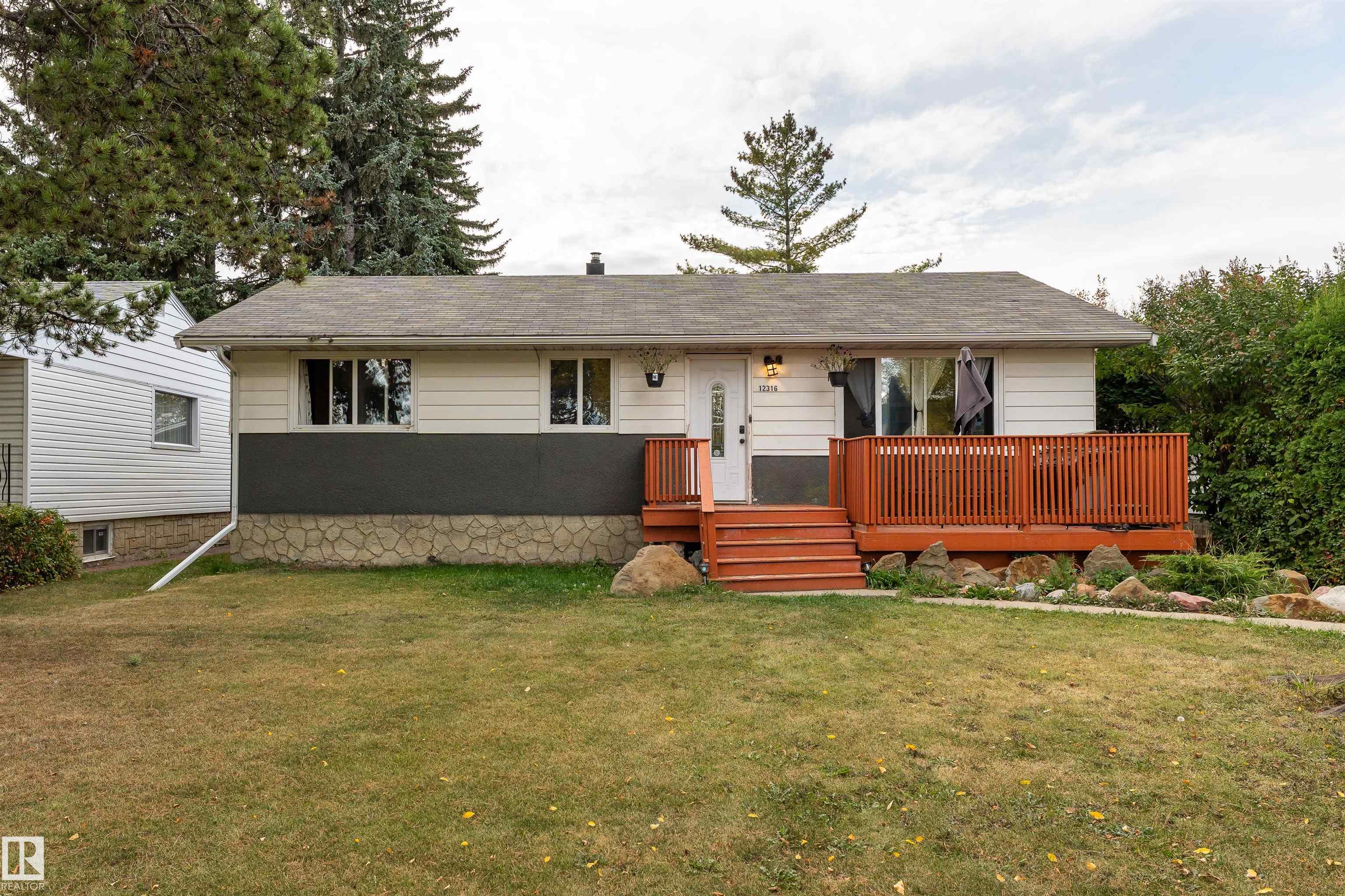 Photo 36 at 12316 140 Street NW, Dovercourt, Edmonton