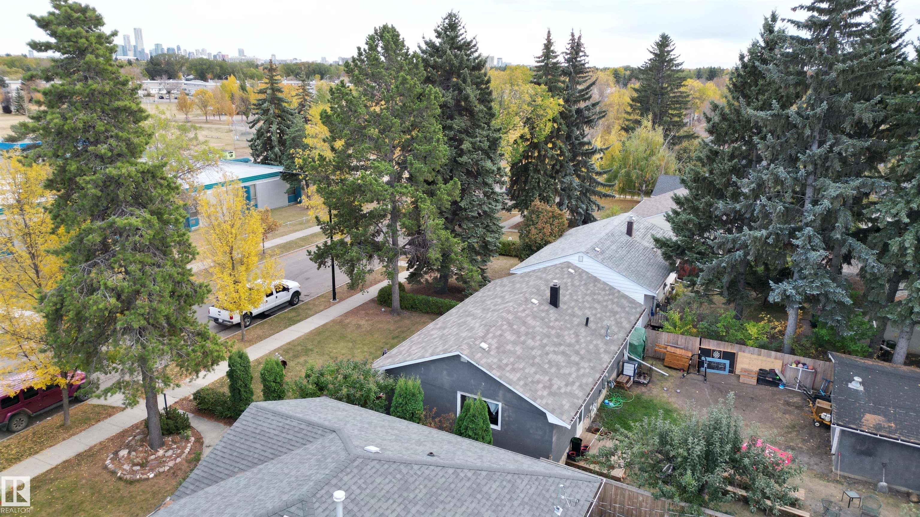 Photo 41 at 12316 140 Street NW, Dovercourt, Edmonton