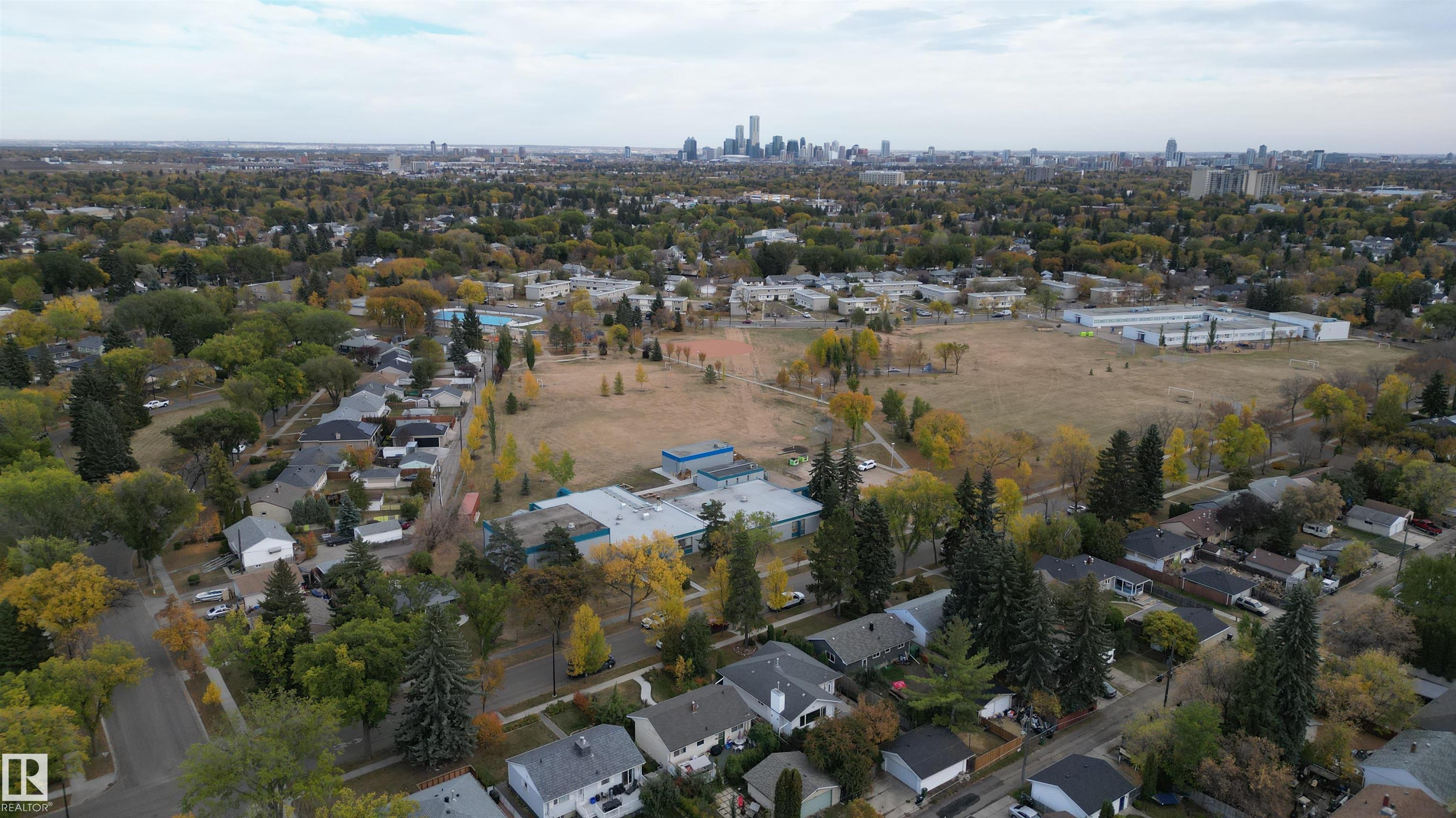 Photo 47 at 12316 140 Street NW, Dovercourt, Edmonton