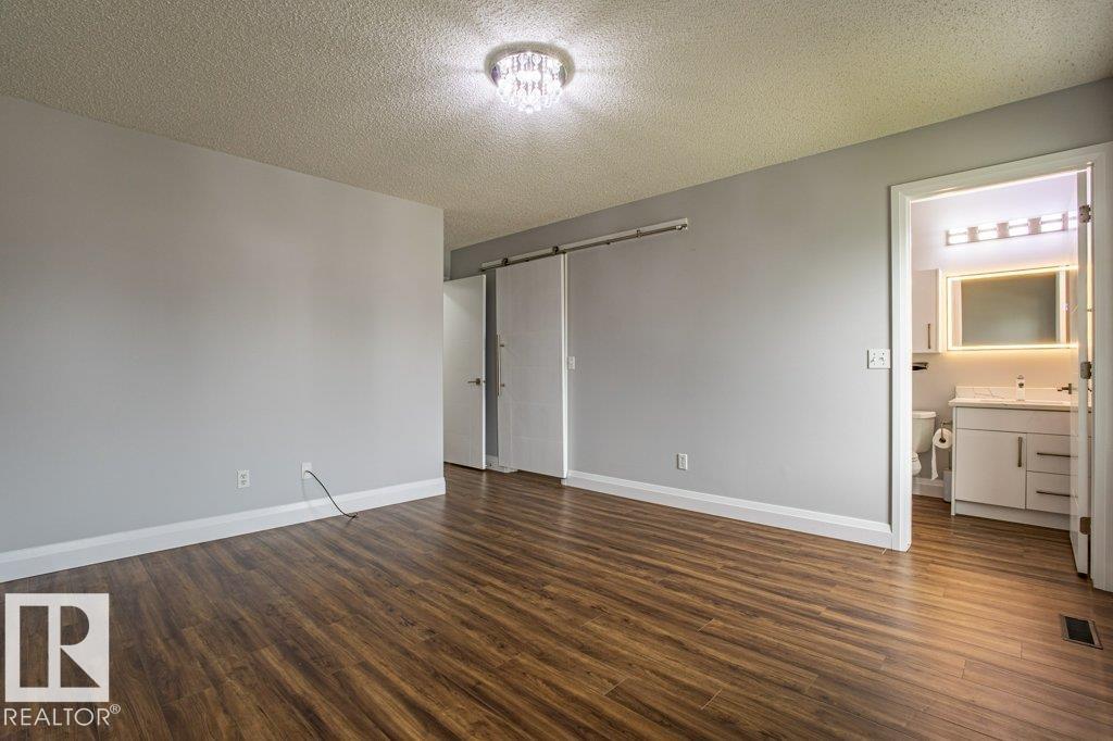Photo 12 at 2812 40a Avenue NW, Larkspur, Edmonton
