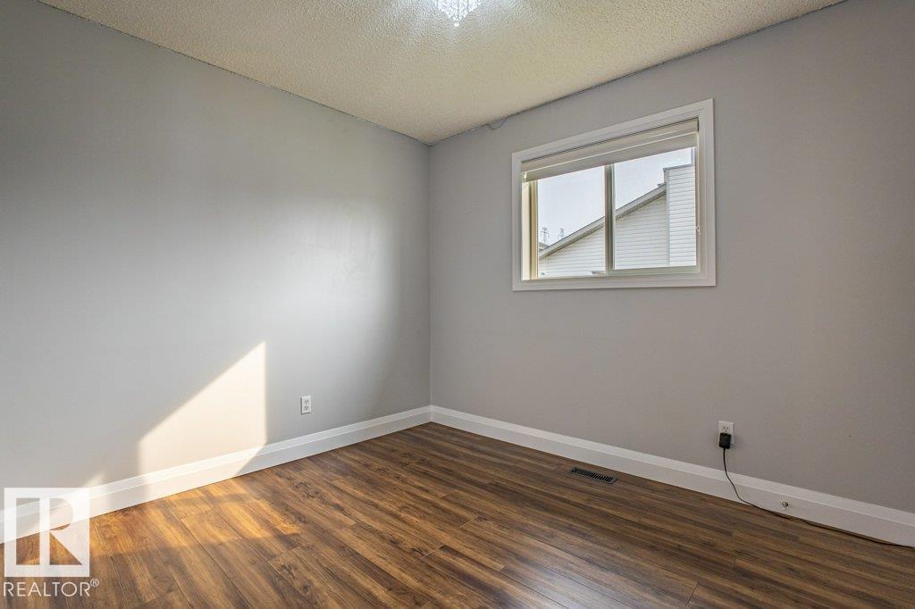 Photo 17 at 2812 40a Avenue NW, Larkspur, Edmonton
