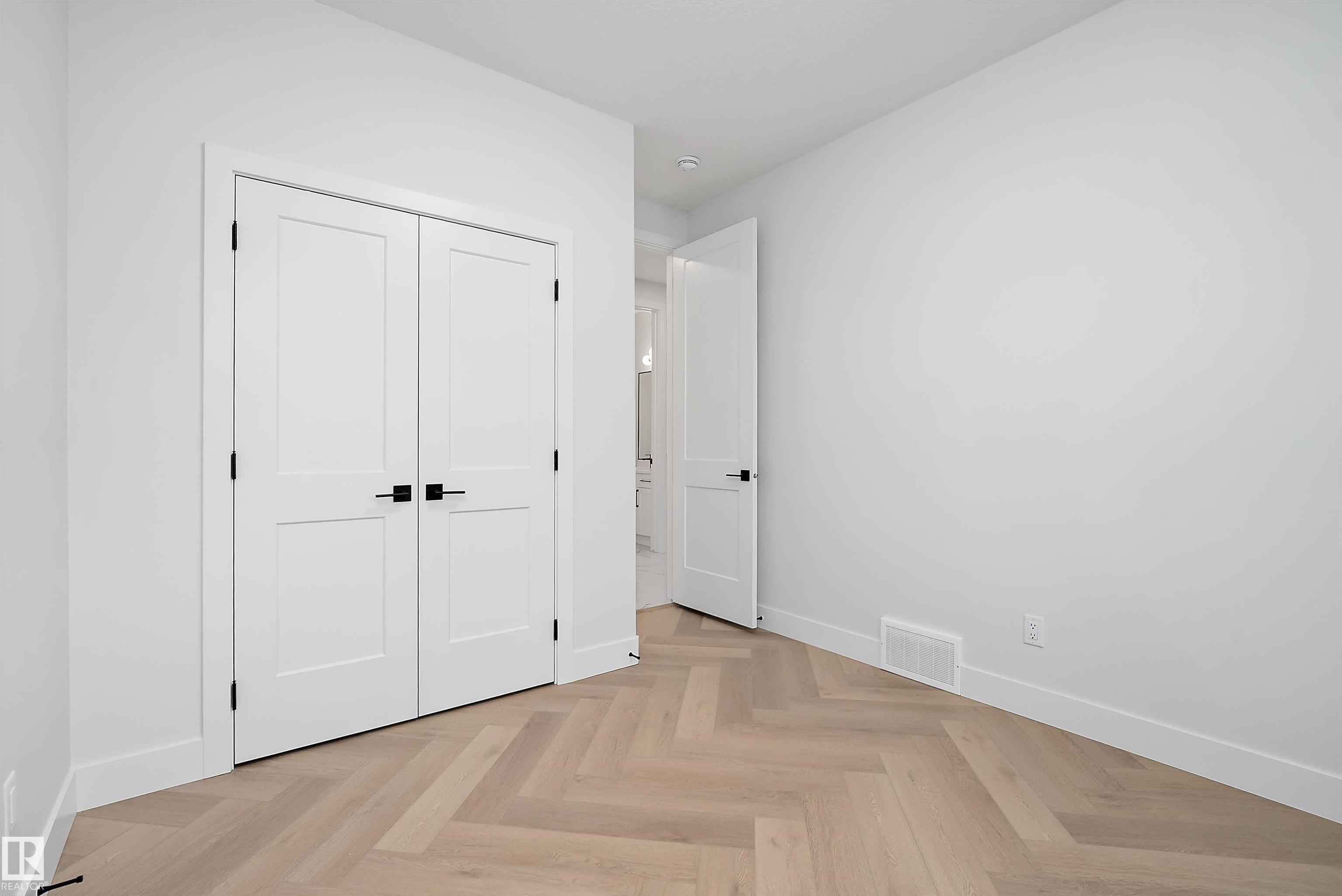 Picture for 6890 KNOX LO SW