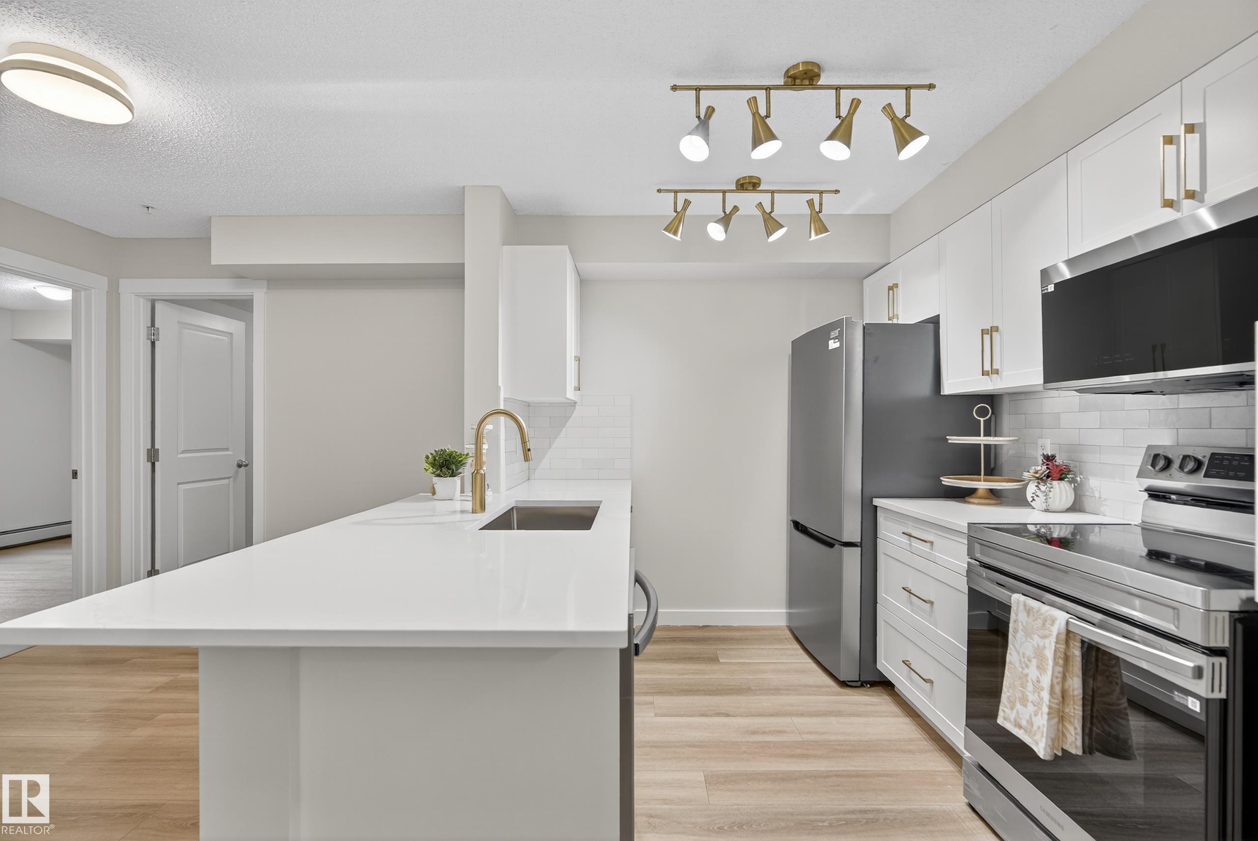 Photo 7 at 109 - 5804 Mullen Place NW, MacTaggart, Edmonton