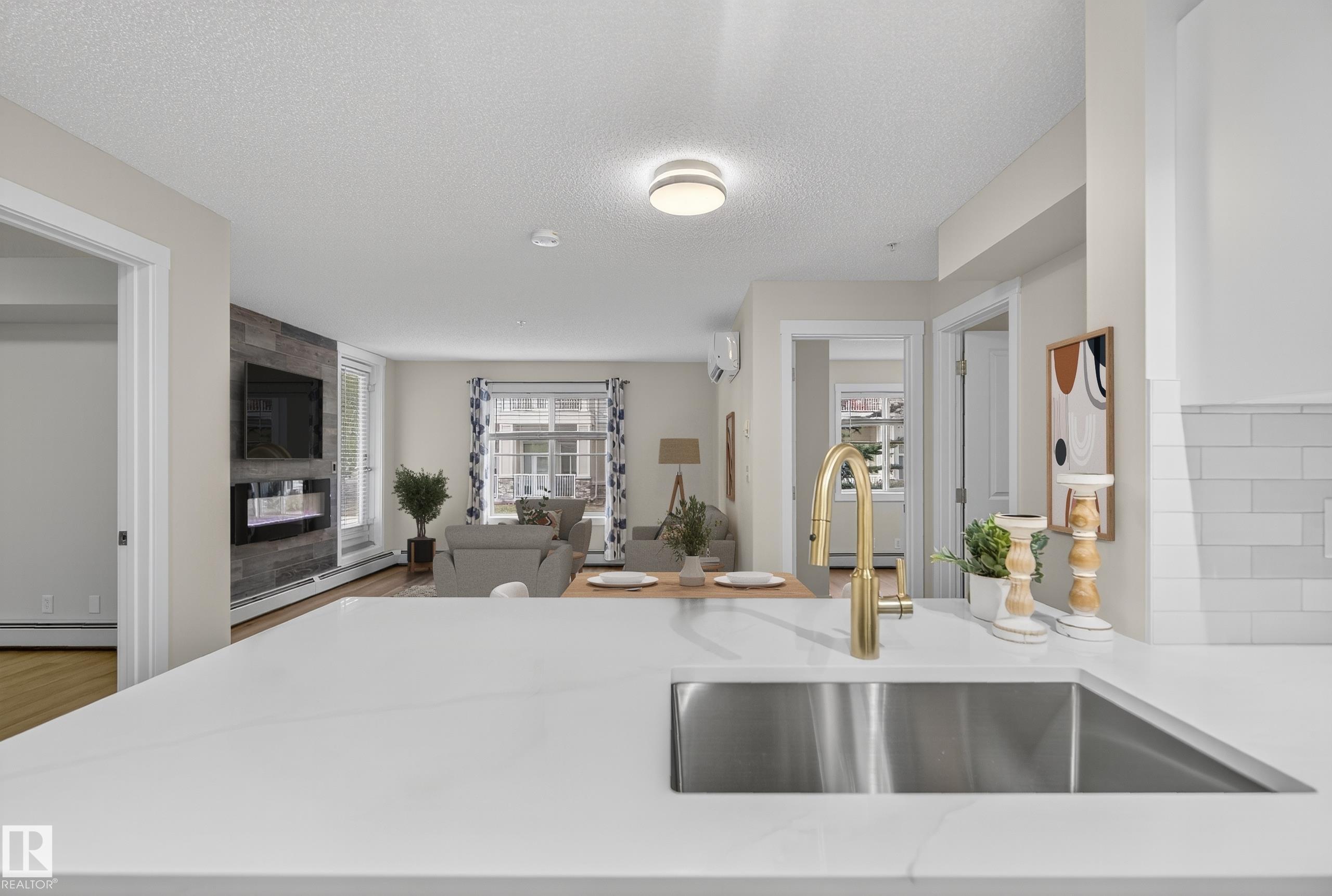 Photo 9 at 109 - 5804 Mullen Place NW, MacTaggart, Edmonton
