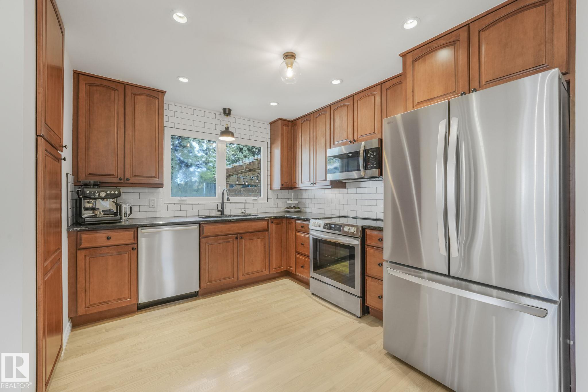 Photo 5 at 42 Sonora Drive, Sturgeon Heights, St. Albert