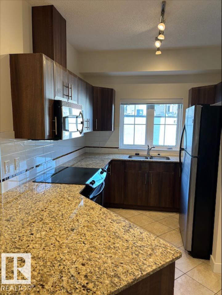 Photo 15 at 206 - 10333 112 Street NW, Wîhkwêntôwin, Edmonton