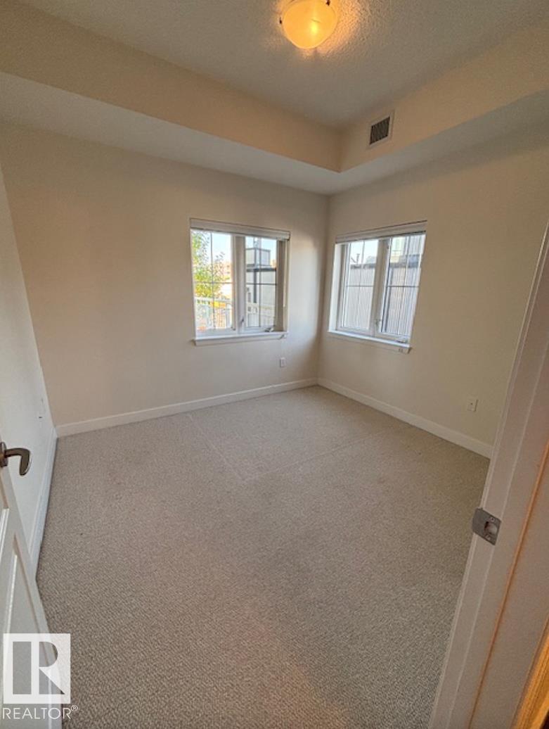 Photo 39 at 206 - 10333 112 Street NW, Wîhkwêntôwin, Edmonton