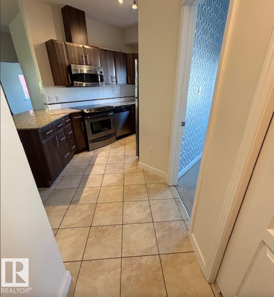 Photo 7 at 206 - 10333 112 Street NW, Wîhkwêntôwin, Edmonton