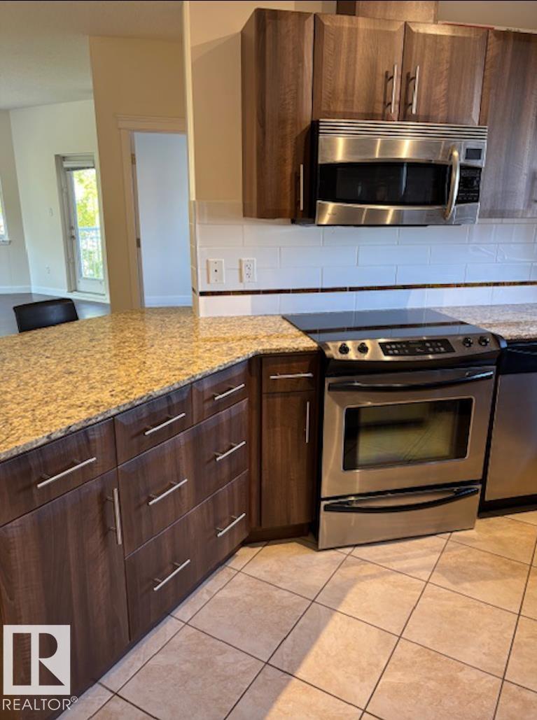 Photo 9 at 206 - 10333 112 Street NW, Wîhkwêntôwin, Edmonton