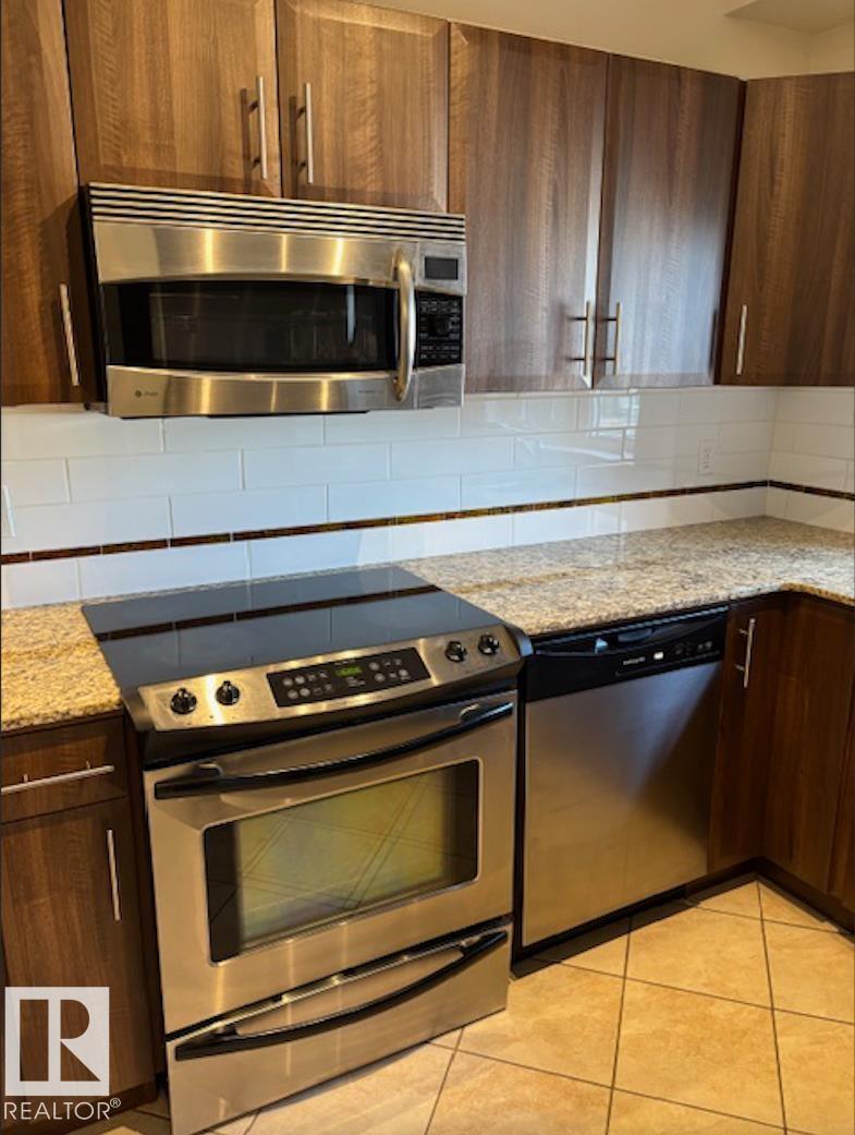 Photo 10 at 206 - 10333 112 Street NW, Wîhkwêntôwin, Edmonton