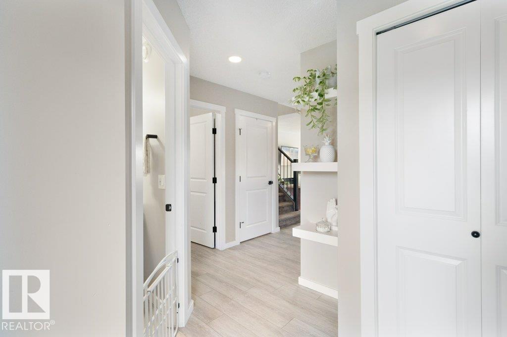Photo 5 at 9424 209 Street NW, Webber Greens, Edmonton