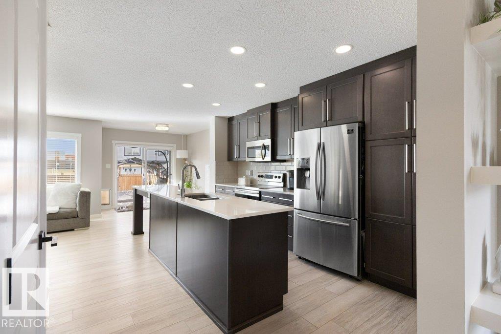 Photo 7 at 9424 209 Street NW, Webber Greens, Edmonton