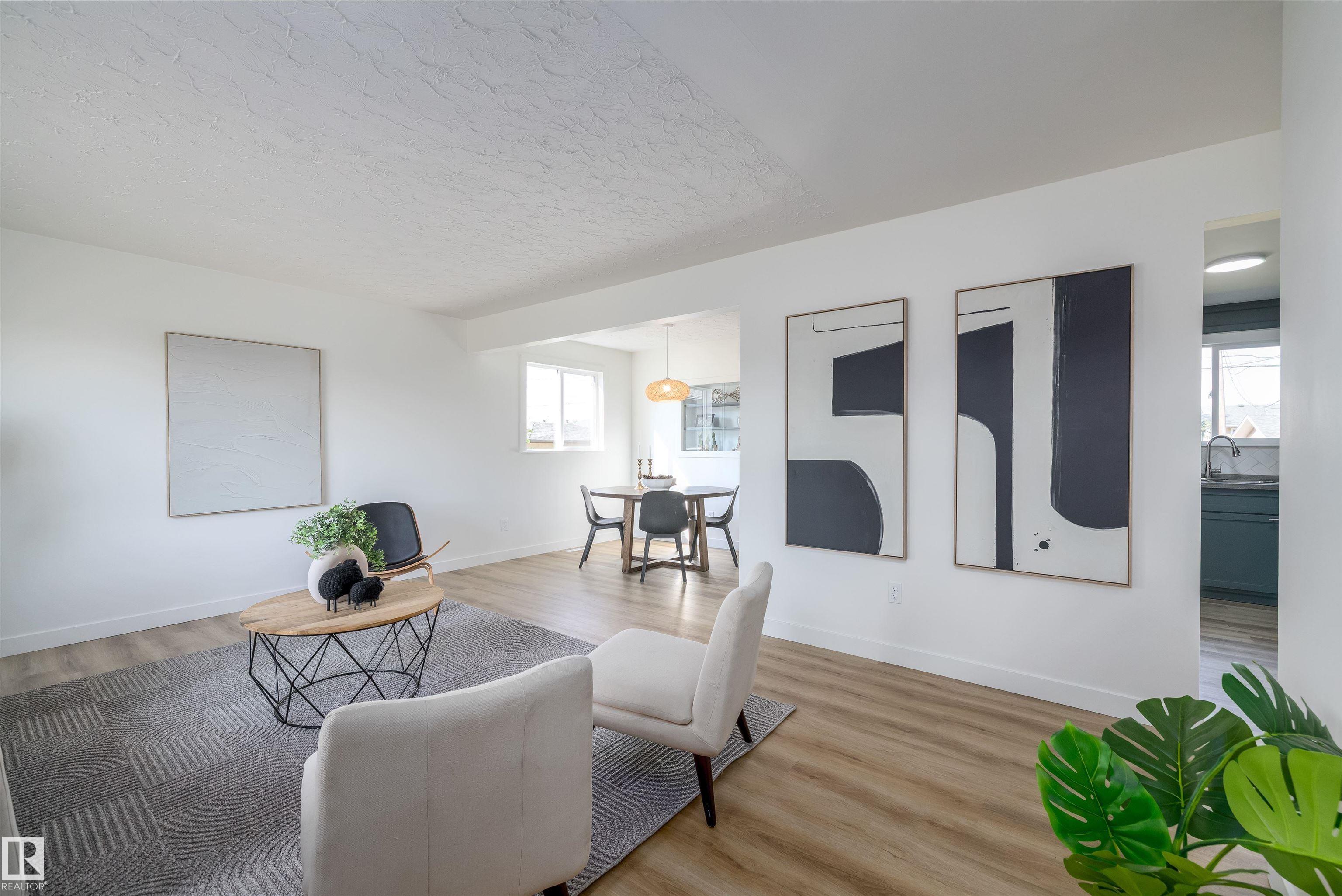 Photo 5 at 13044 78 Street NW, Balwin, Edmonton