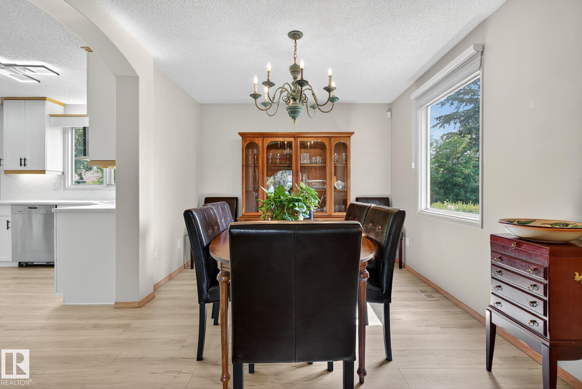 Photo 11 at 14708 58 Avenue NW, Brander Gardens, Edmonton