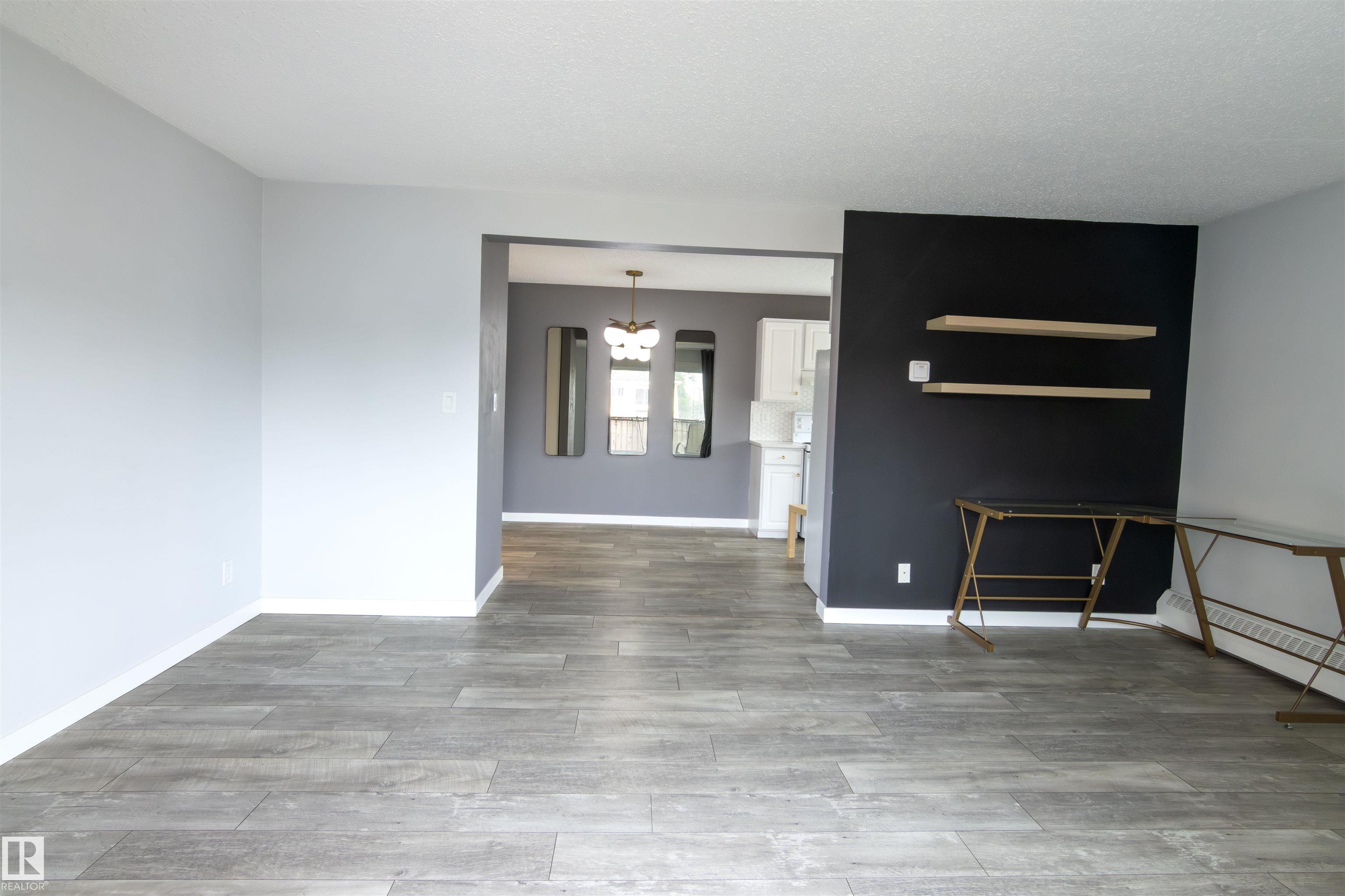 Photo 18 at 38 - 10208 113 Street NW, Wîhkwêntôwin, Edmonton