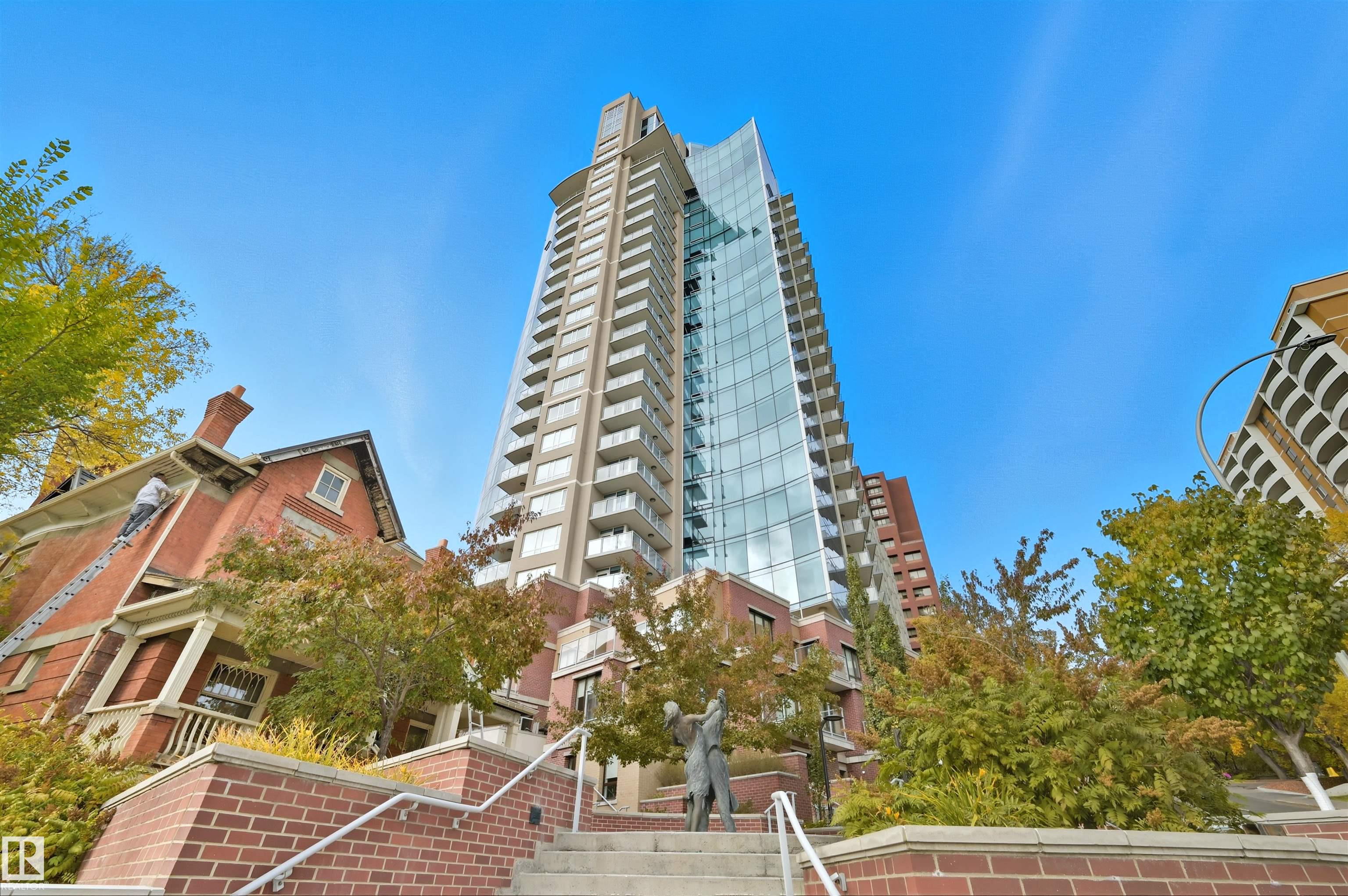 2002 - 9720 106 Street NW, Downtown, Edmonton 