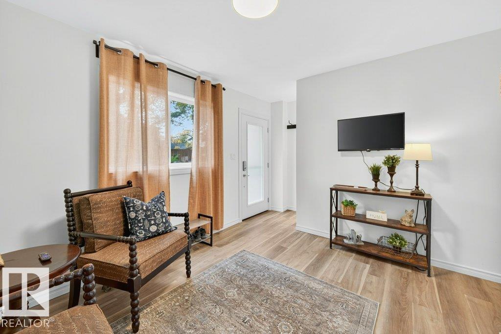Photo 11 at 9738 81 Avenue NW, Ritchie, Edmonton