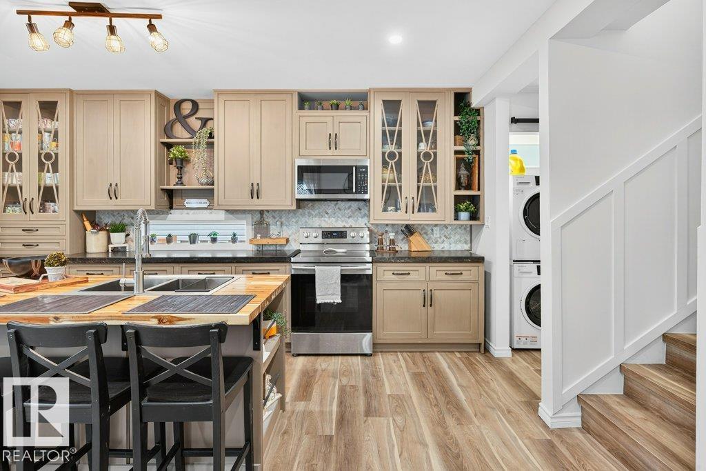 Photo 15 at 9738 81 Avenue NW, Ritchie, Edmonton