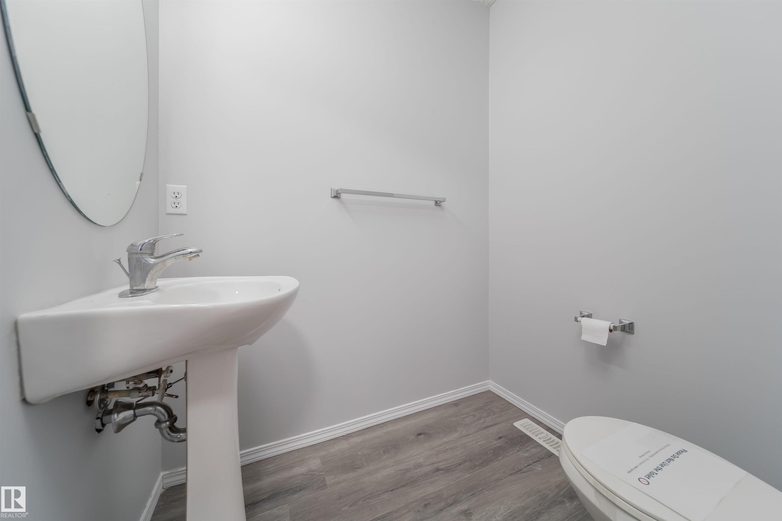 Photo 11 at 32 - 120 Magrath Road NW, Magrath Heights, Edmonton