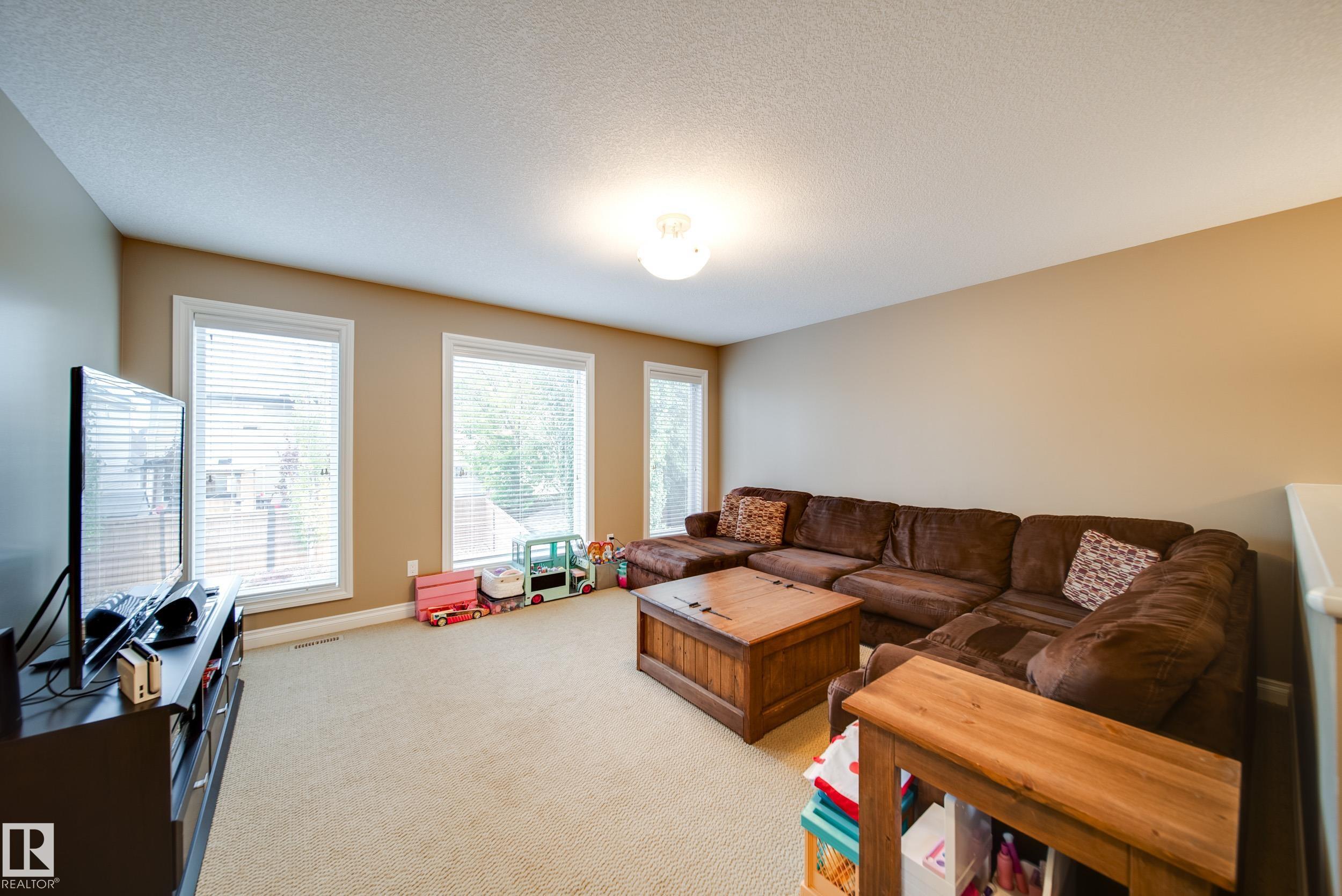 Photo 17 at 15 Norwood Close, North Ridge, St. Albert