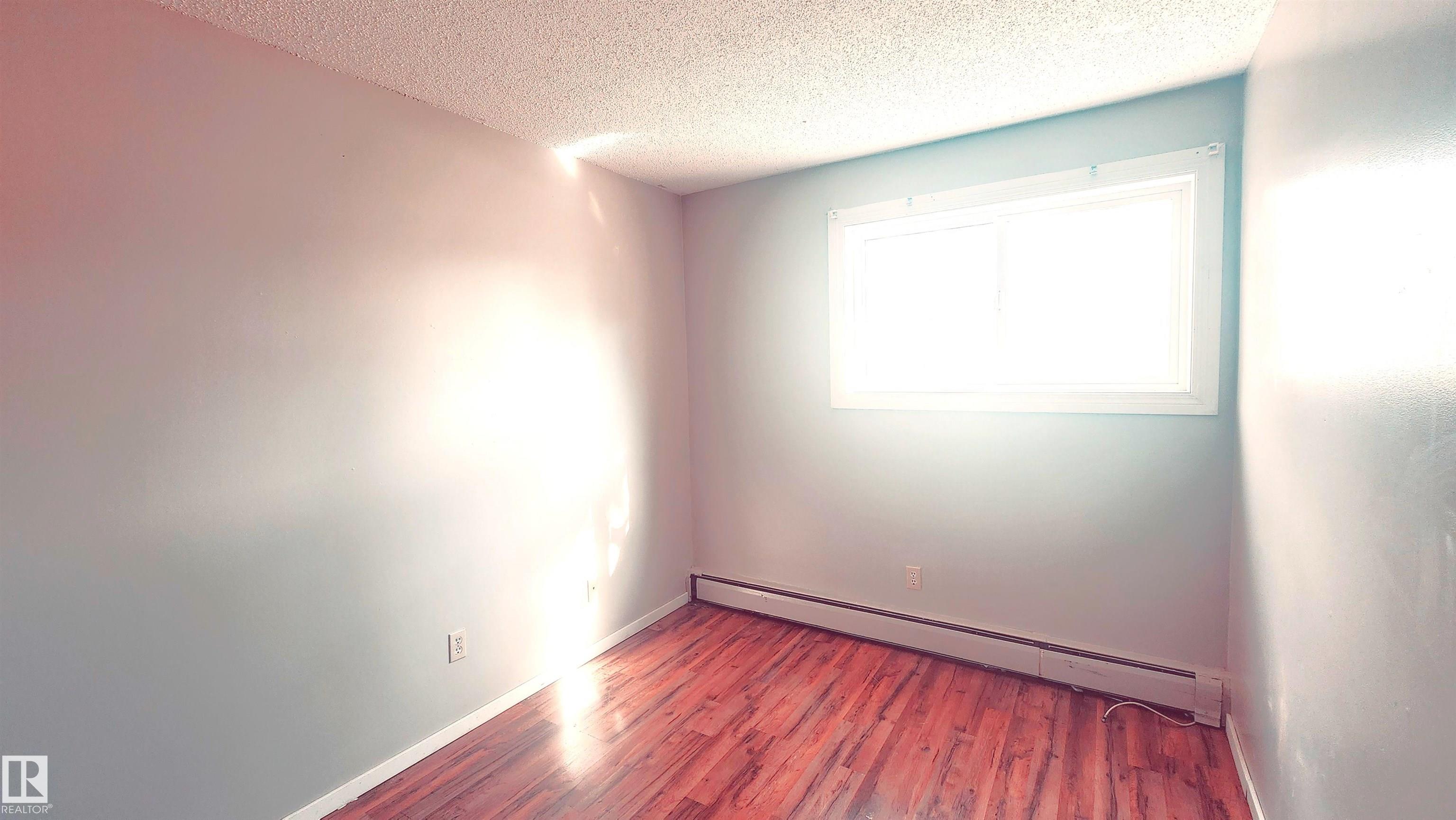 Photo 4 at 2 - 11265 31 Avenue NW, Sweet Grass, Edmonton