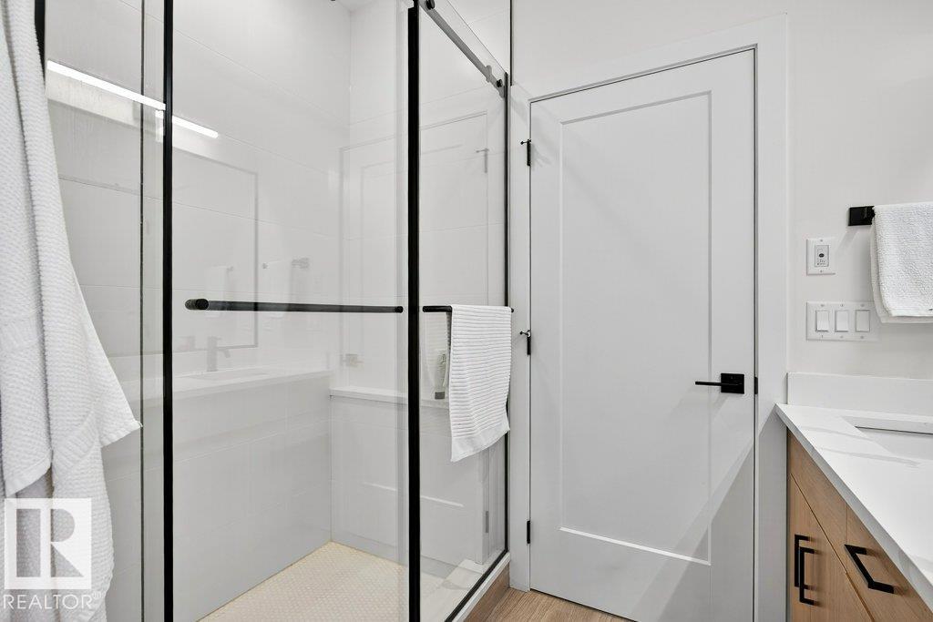 Photo 31 at 9645 70 Avenue NW, Hazeldean, Edmonton