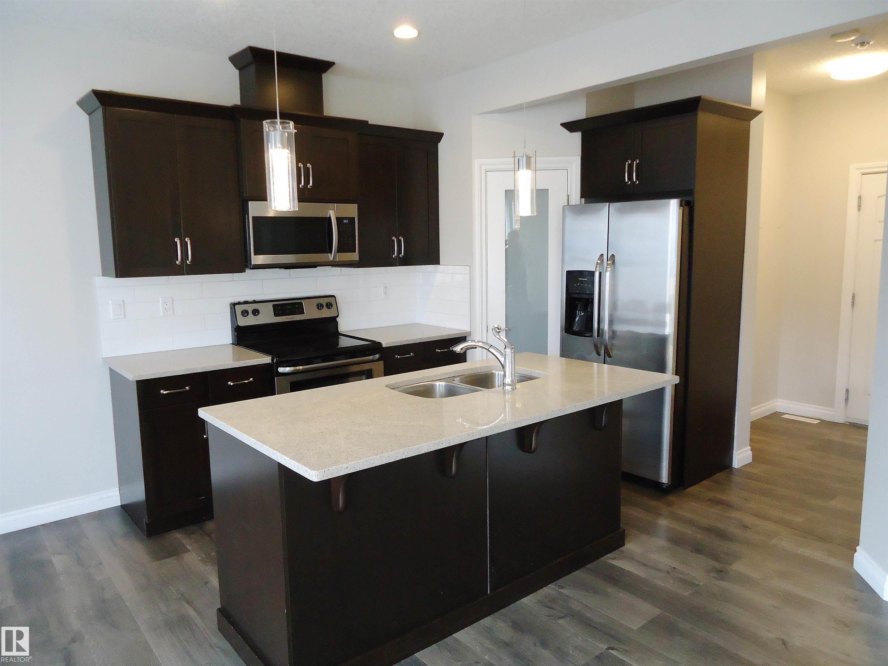 Photo 7 at 37 Roseberry Lane, South Fort, Fort Saskatchewan