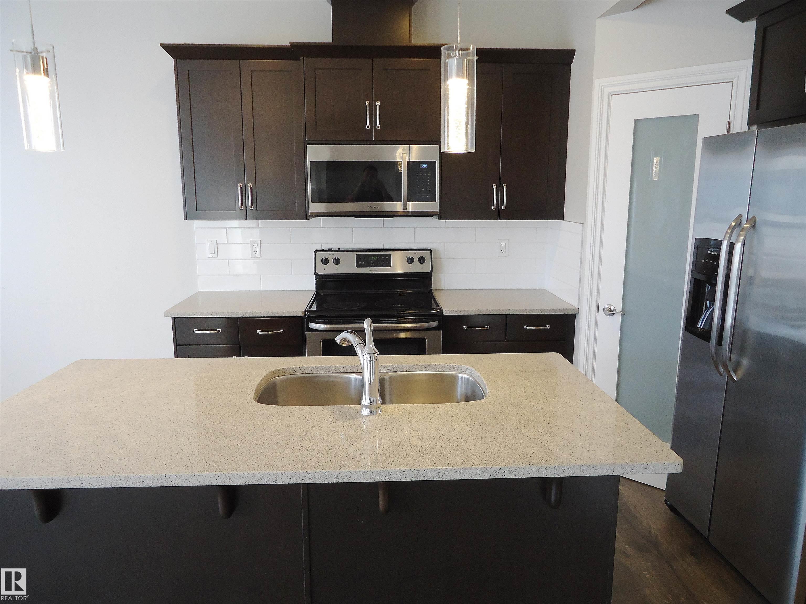 Photo 8 at 37 Roseberry Lane, South Fort, Fort Saskatchewan