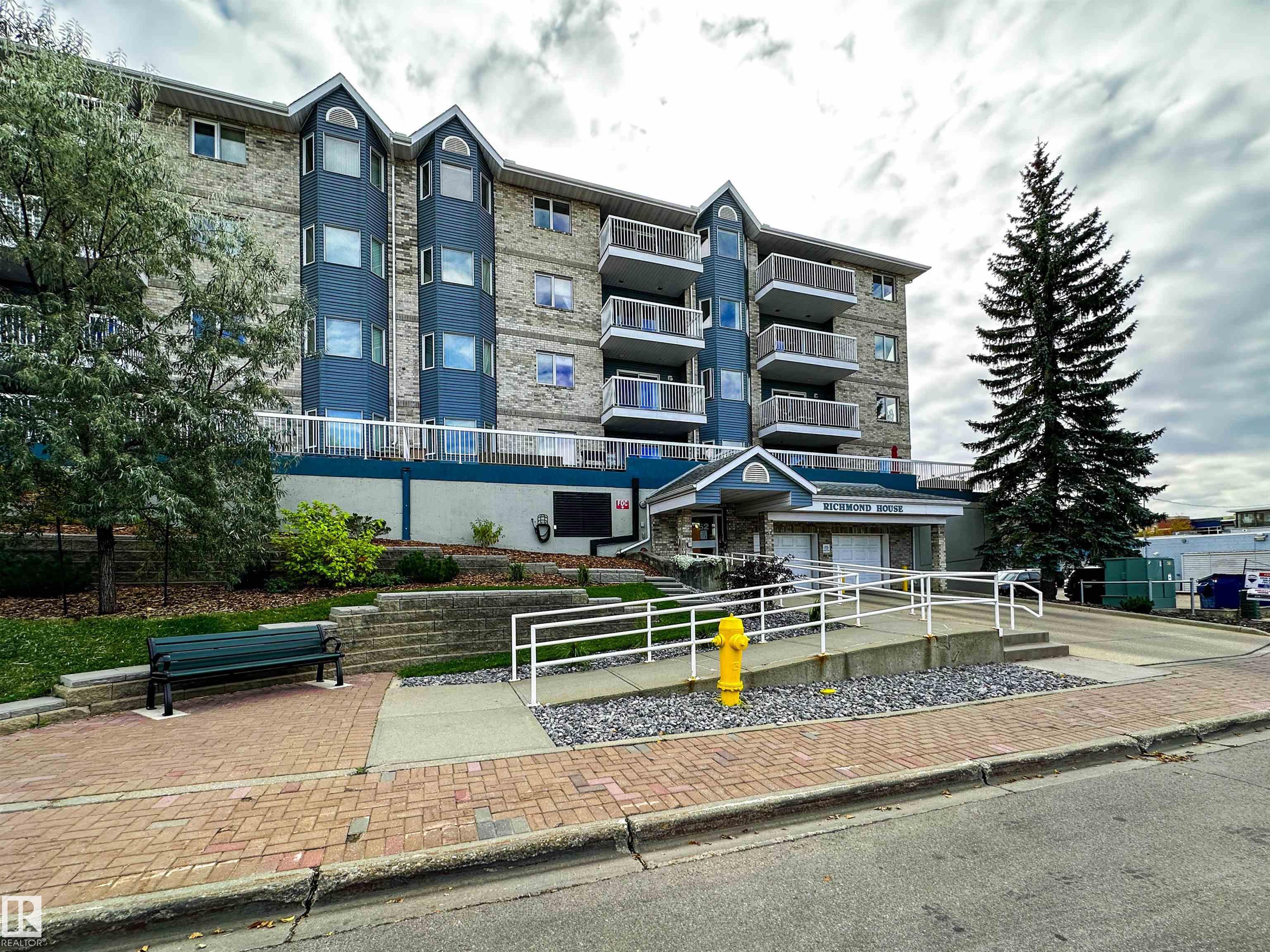 106 - 52 St Michael Street, Downtown, St. Albert 
