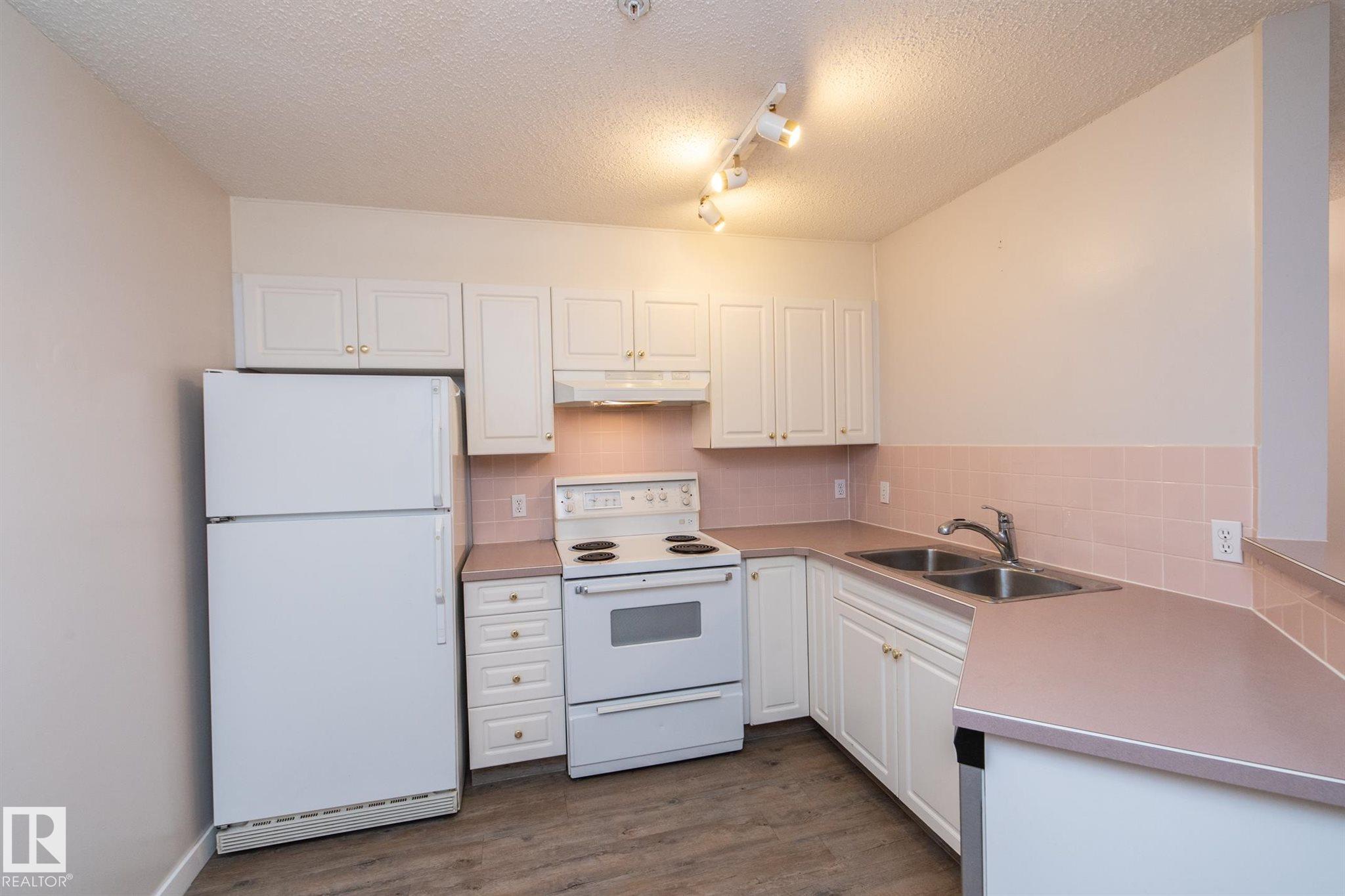 Photo 30 at 112 - 11716 100 Avenue NW, Wîhkwêntôwin, Edmonton