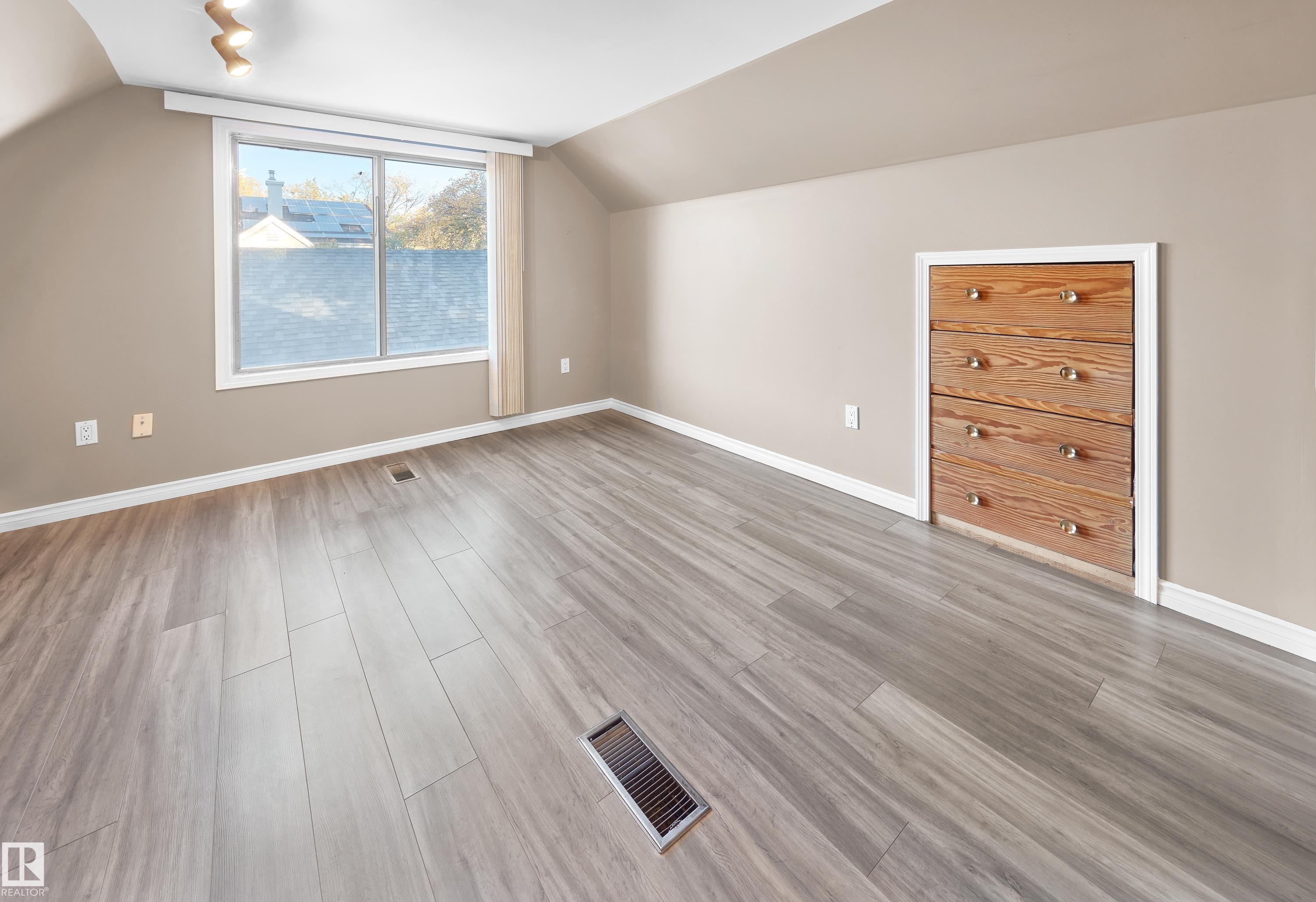 Photo 21 at 9203 Connors Road NW, Bonnie Doon, Edmonton