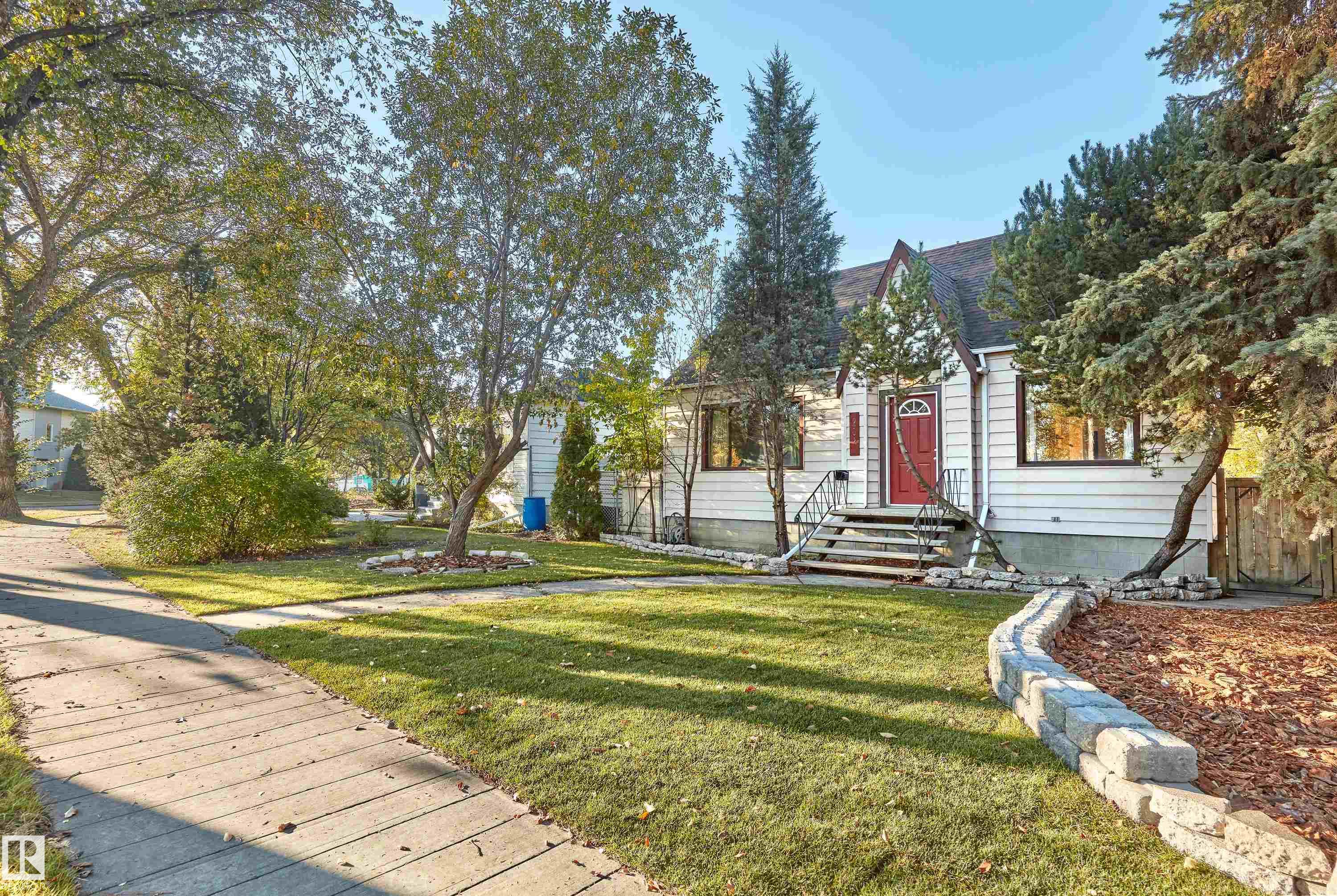 Photo 33 at 9203 Connors Road NW, Bonnie Doon, Edmonton