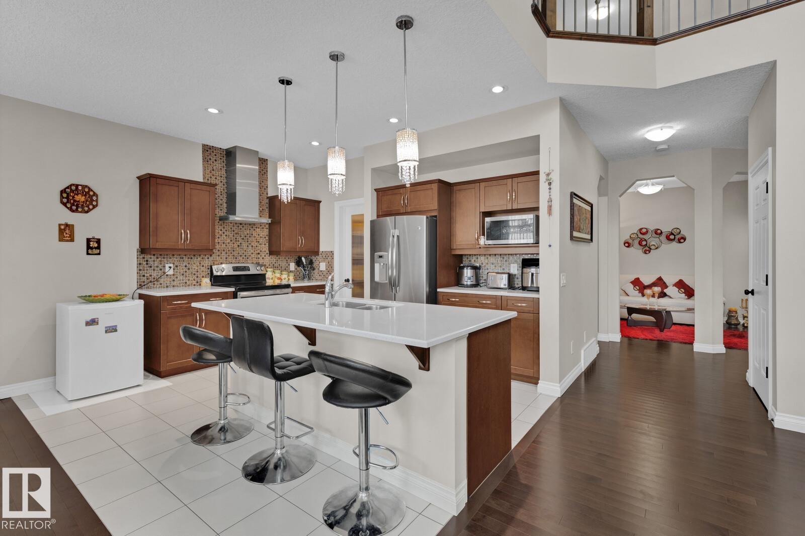 Photo 10 at 8928 23 Avenue SW, Summerside, Edmonton