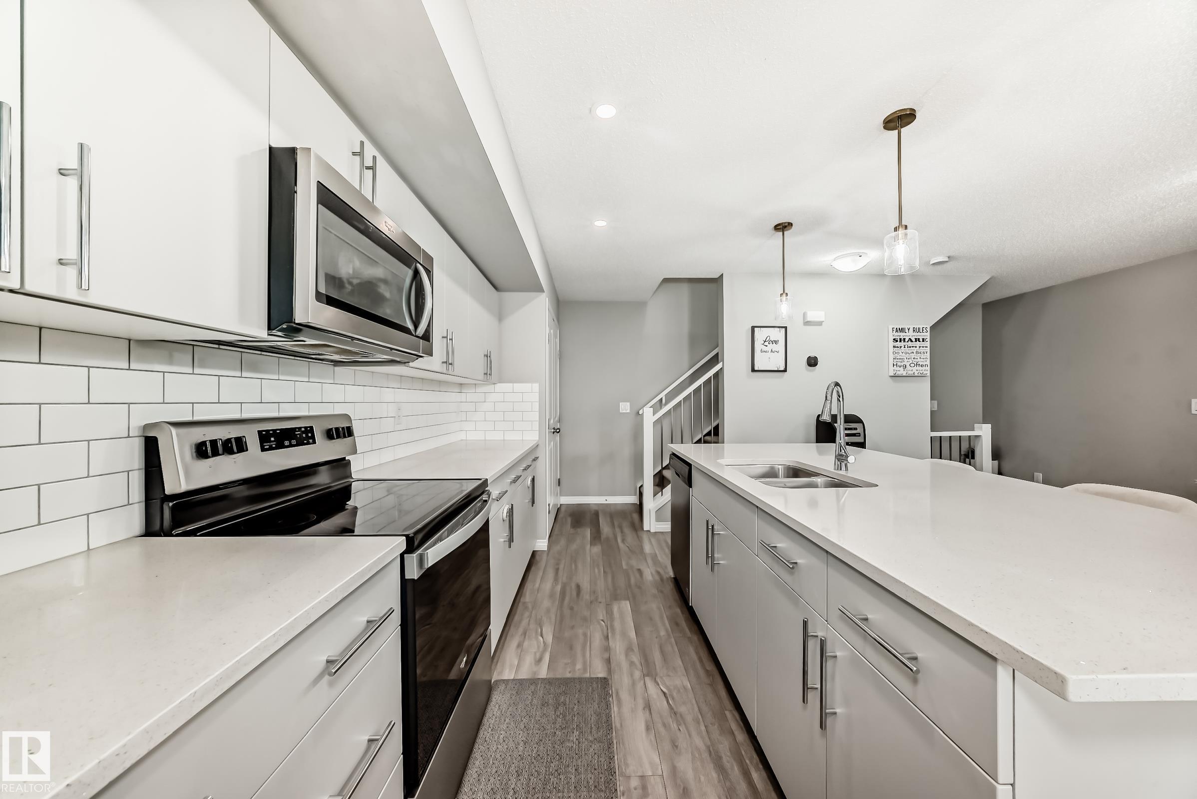 Photo 5 at 20310 15a Avenue NW, Stillwater, Edmonton